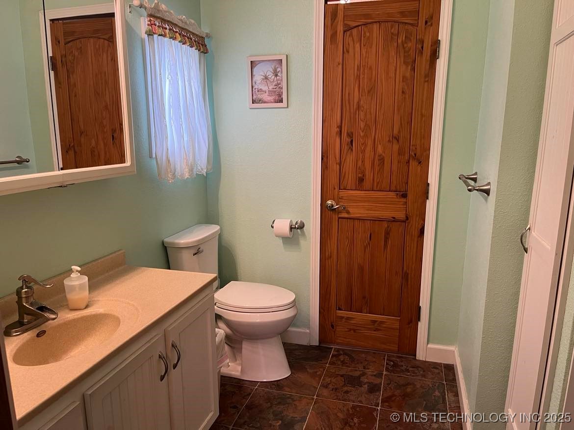 20240 N Airport Road Property Photo 15