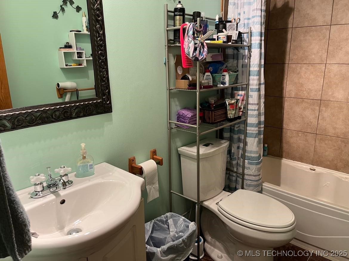 20240 N Airport Road Property Photo 16