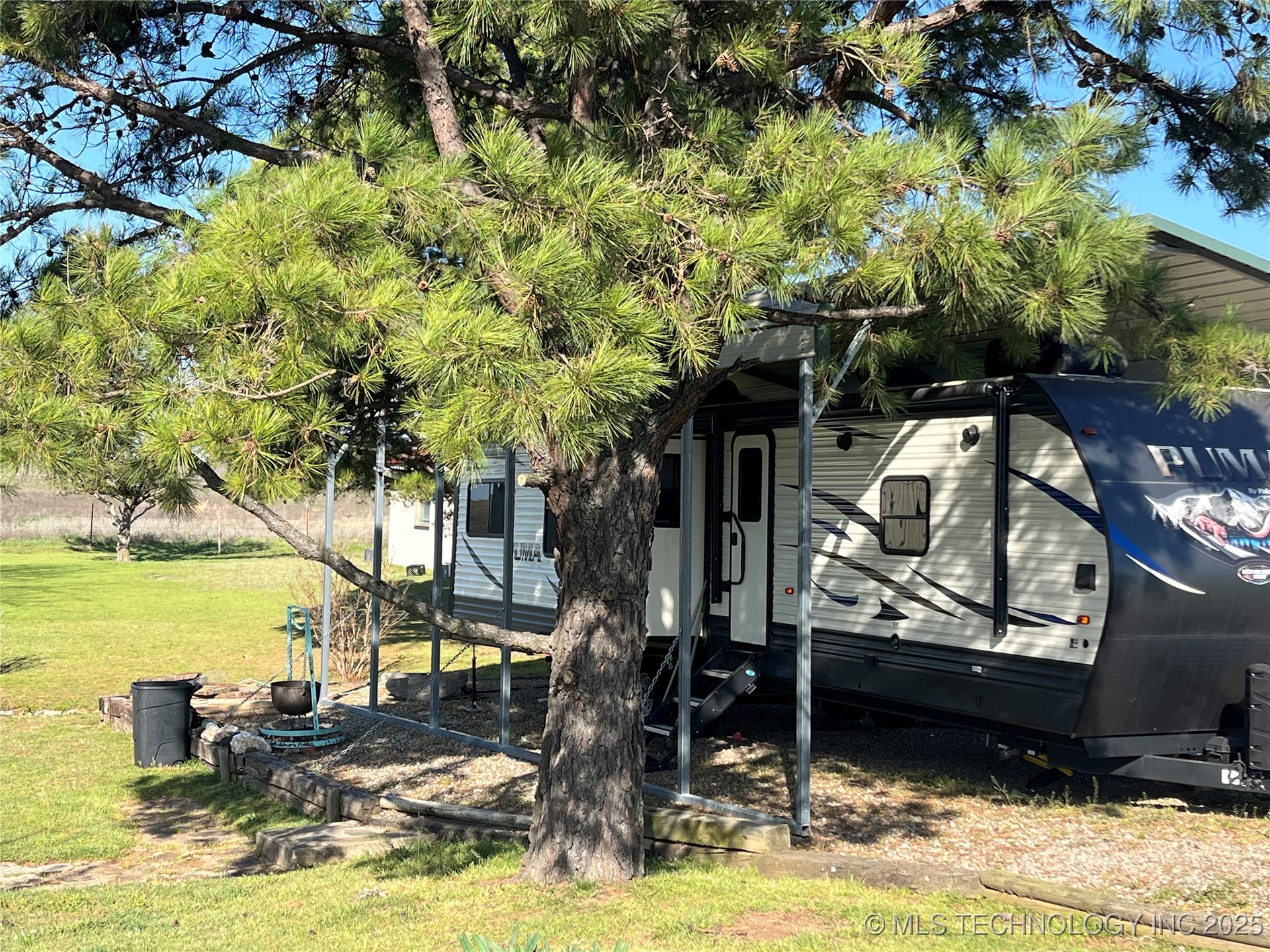 20240 N Airport Road Property Photo 20