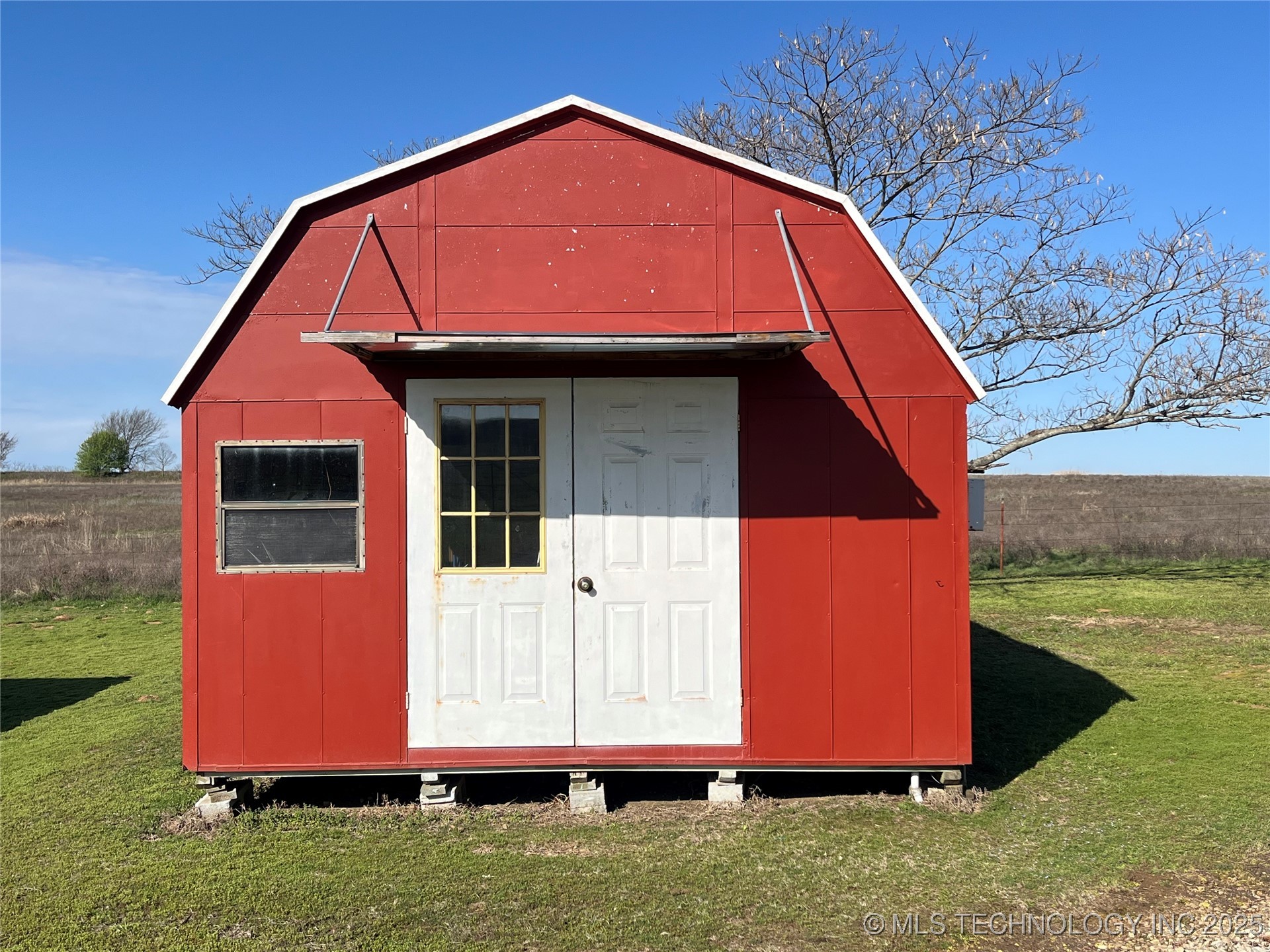 20240 N Airport Road Property Photo 25