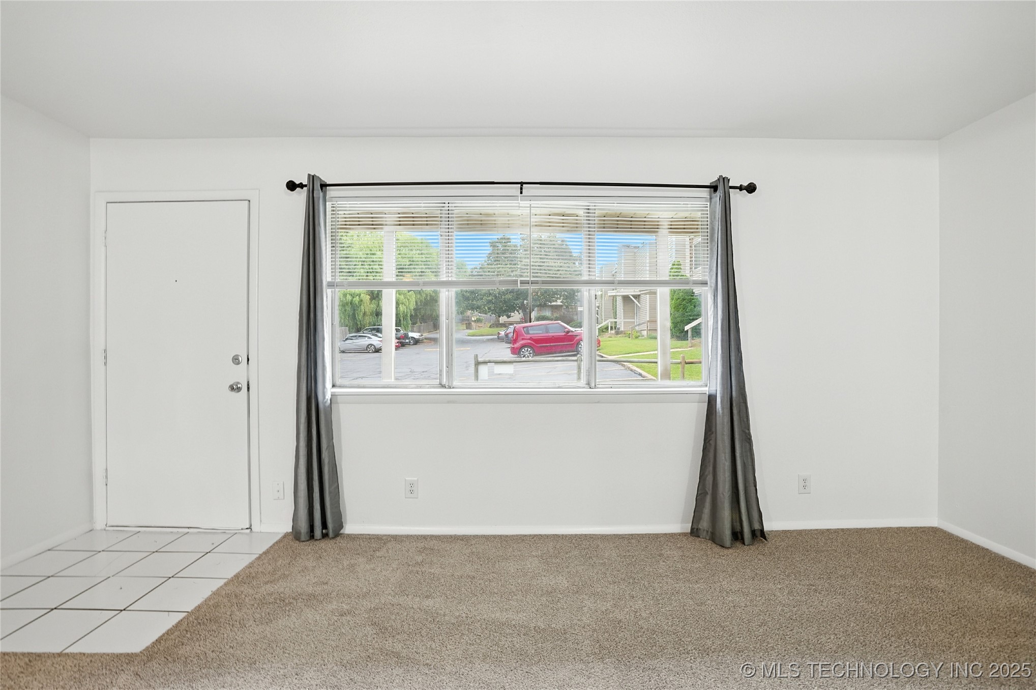 7329 S Yale Avenue 107 Property Photo 9