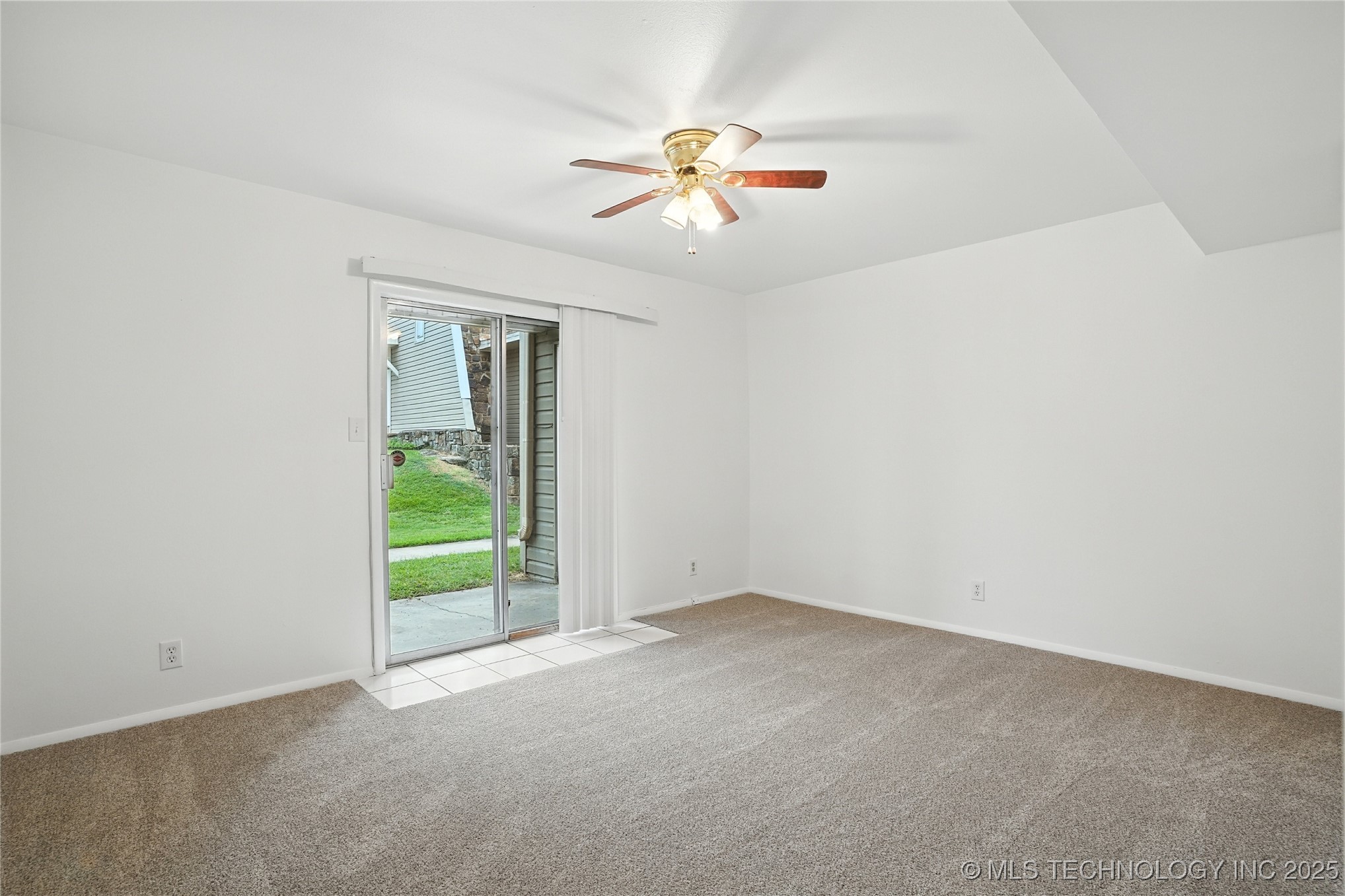 7329 S Yale Avenue 107 Property Photo 22