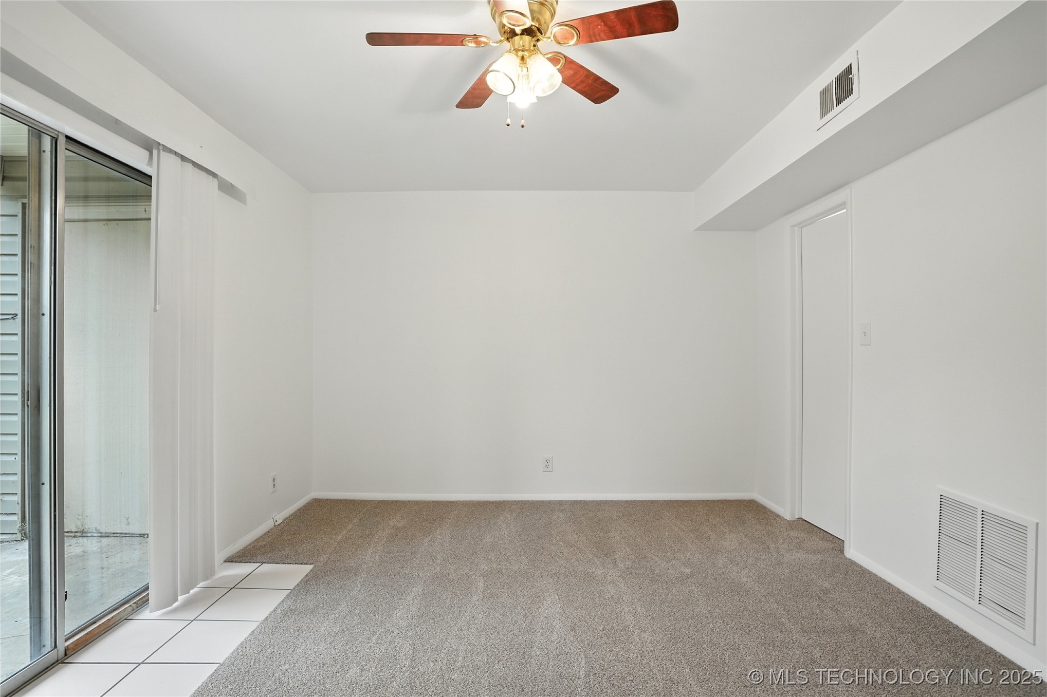 7329 S Yale Avenue 107 Property Photo 23