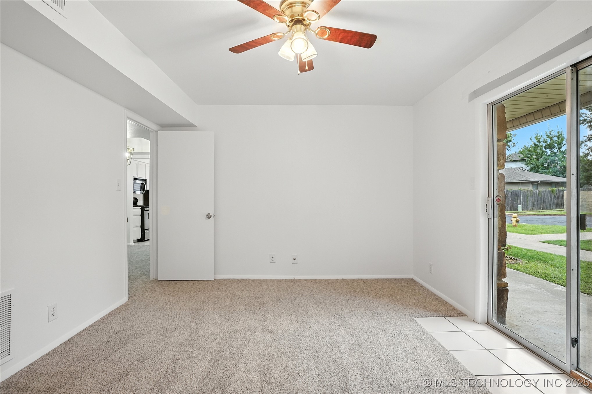 7329 S Yale Avenue 107 Property Photo 25