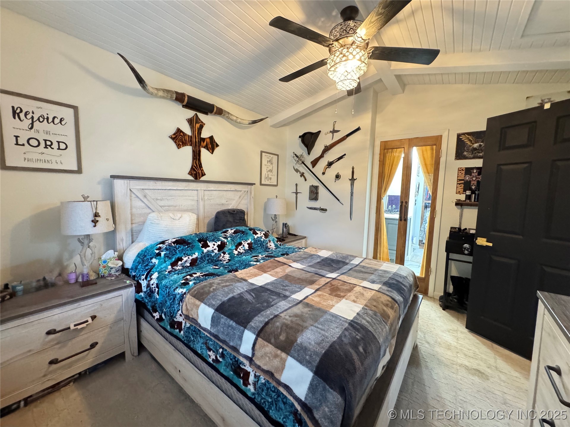 619 E 6th Avenue Property Photo 24