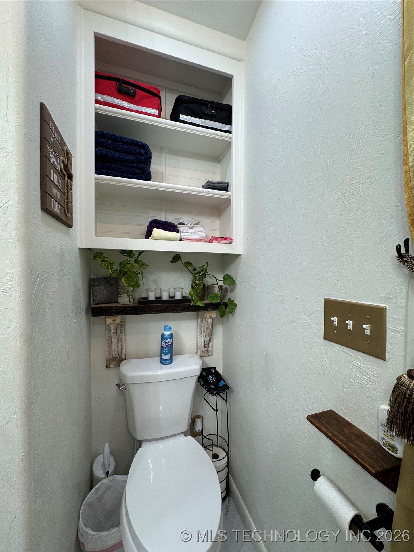 619 E 6th Avenue Property Photo 30