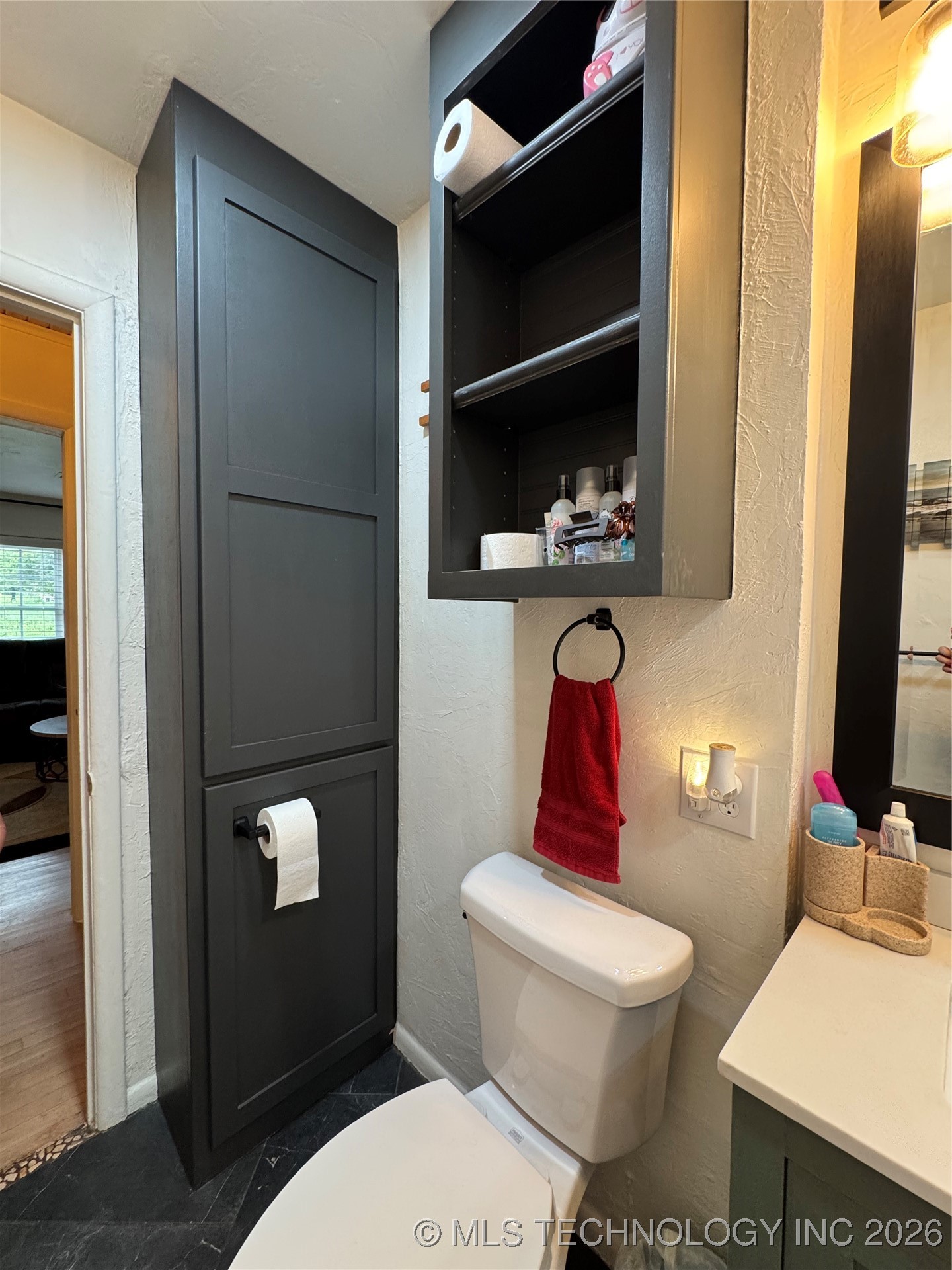 619 E 6th Avenue Property Photo 44