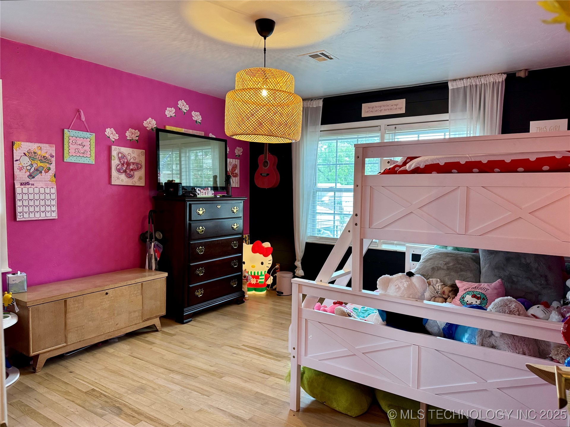 619 E 6th Avenue Property Photo 45