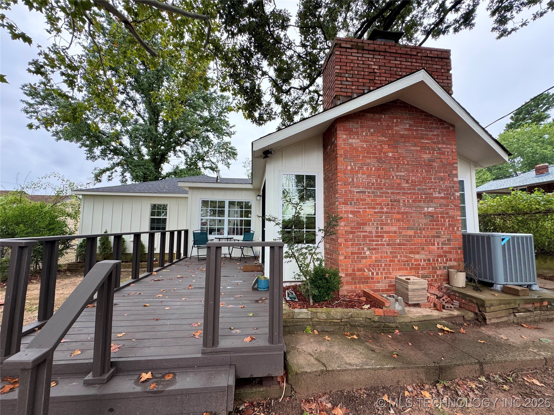 619 E 6th Avenue Property Photo 51