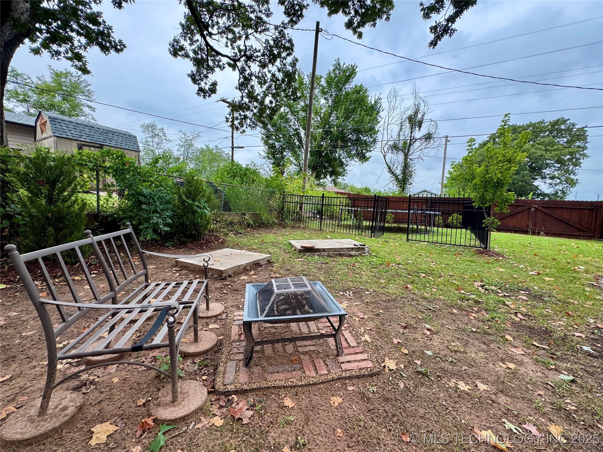 619 E 6th Avenue Property Photo 58