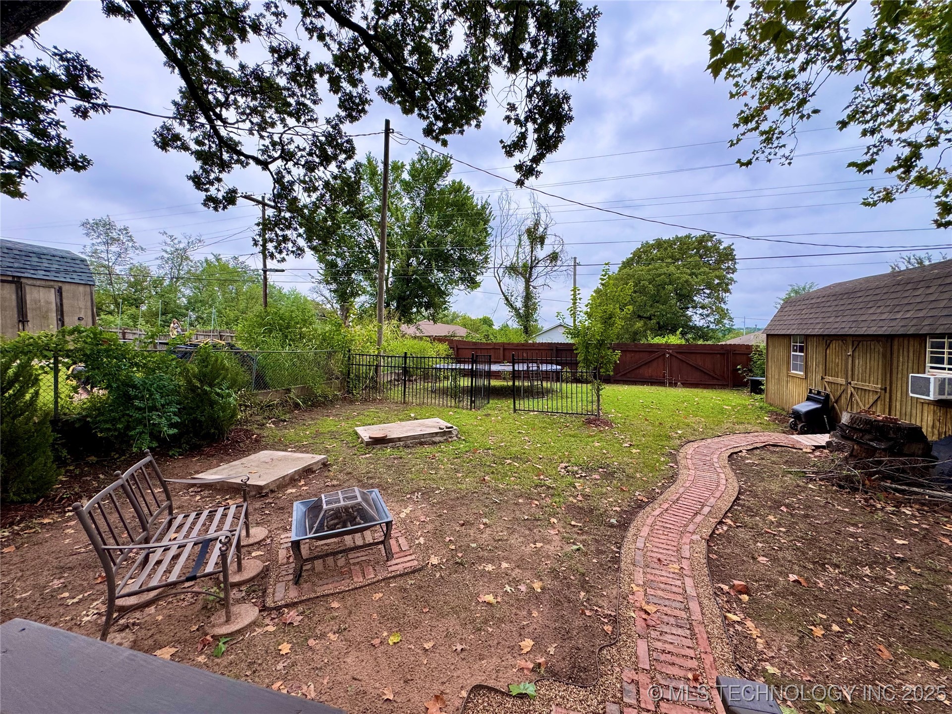 619 E 6th Avenue Property Photo 59