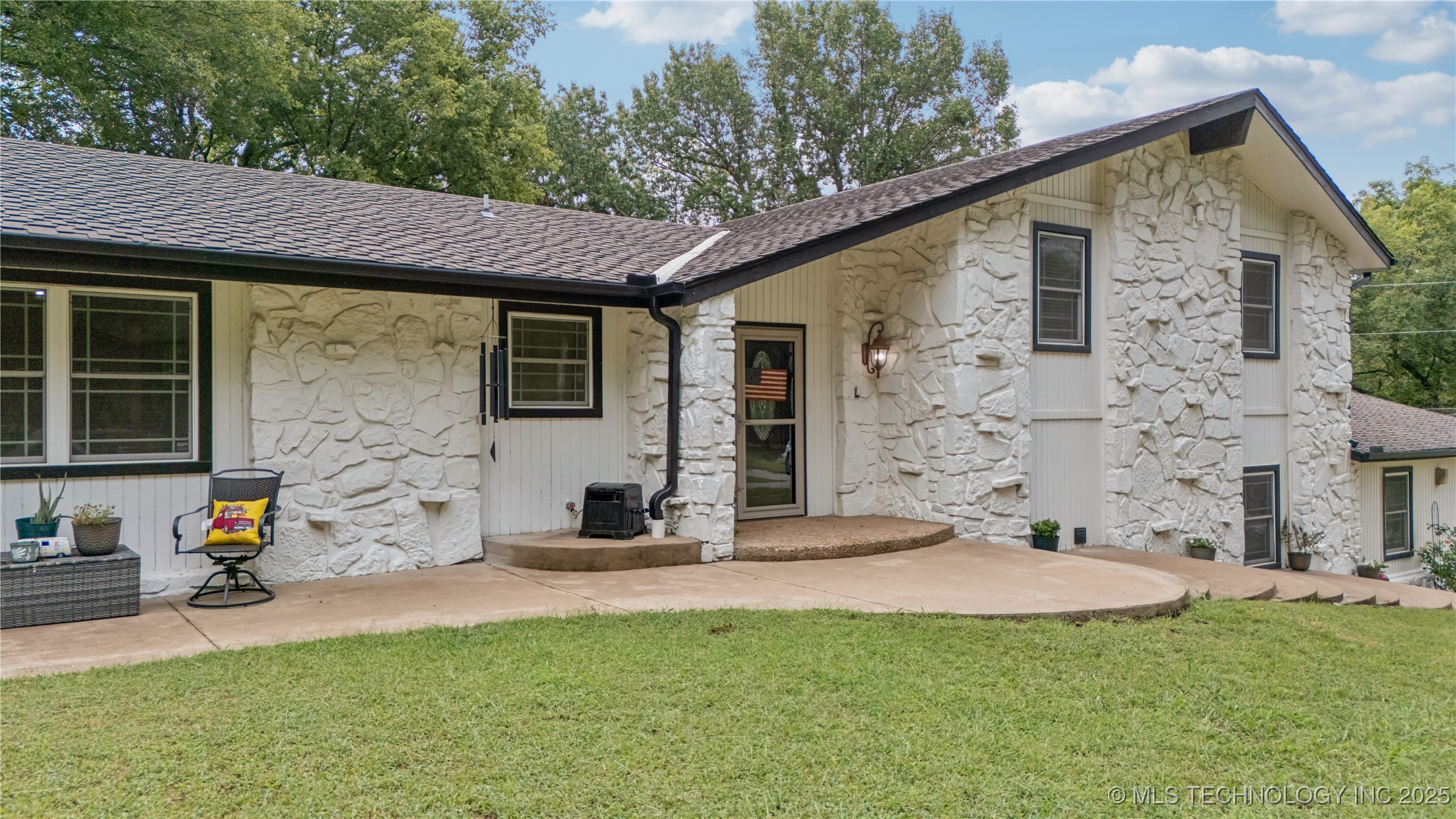 13525 S Grande Pointe Parkway Property Photo 1