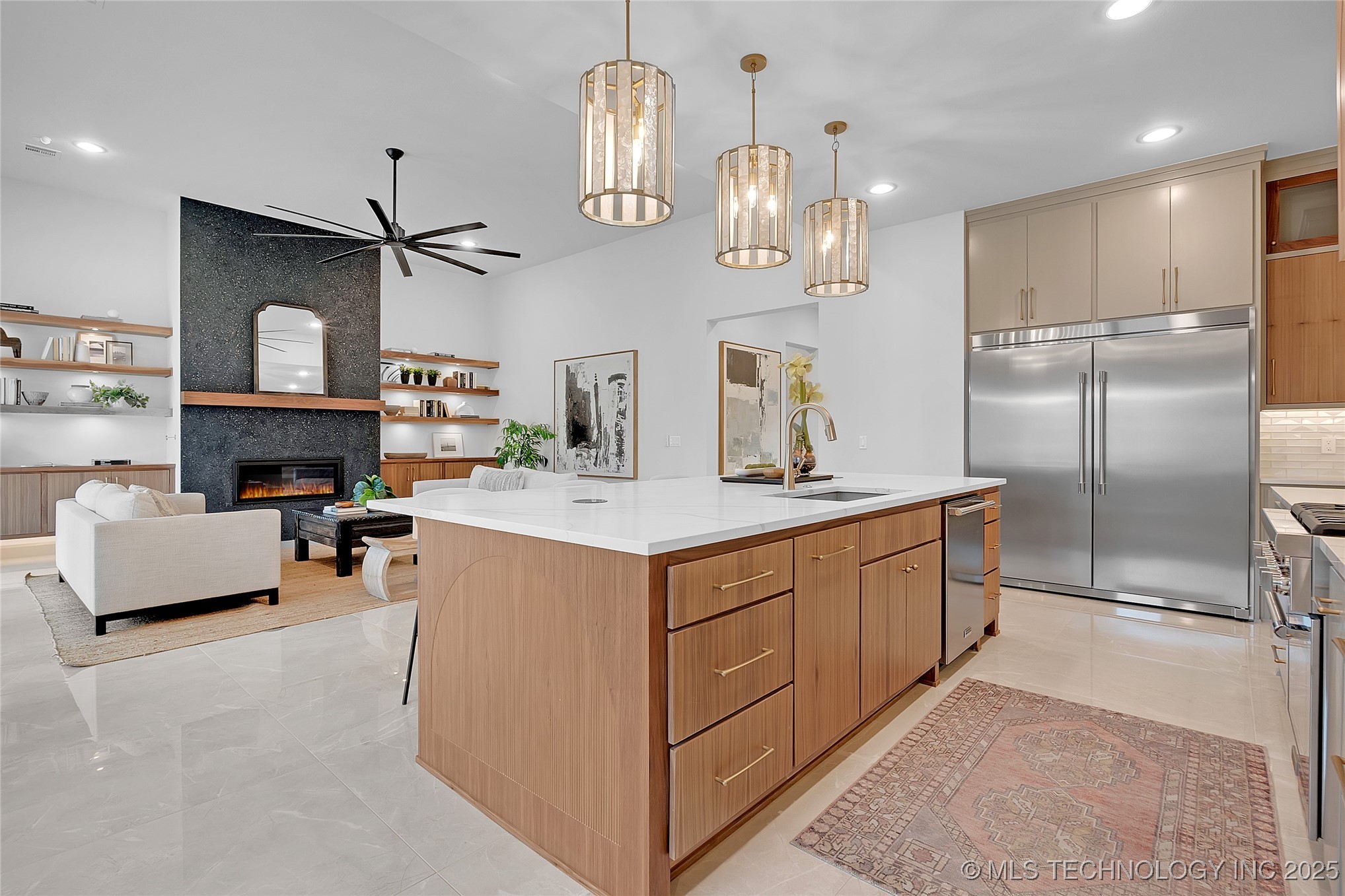 227 E 35th Street Property Photo 26