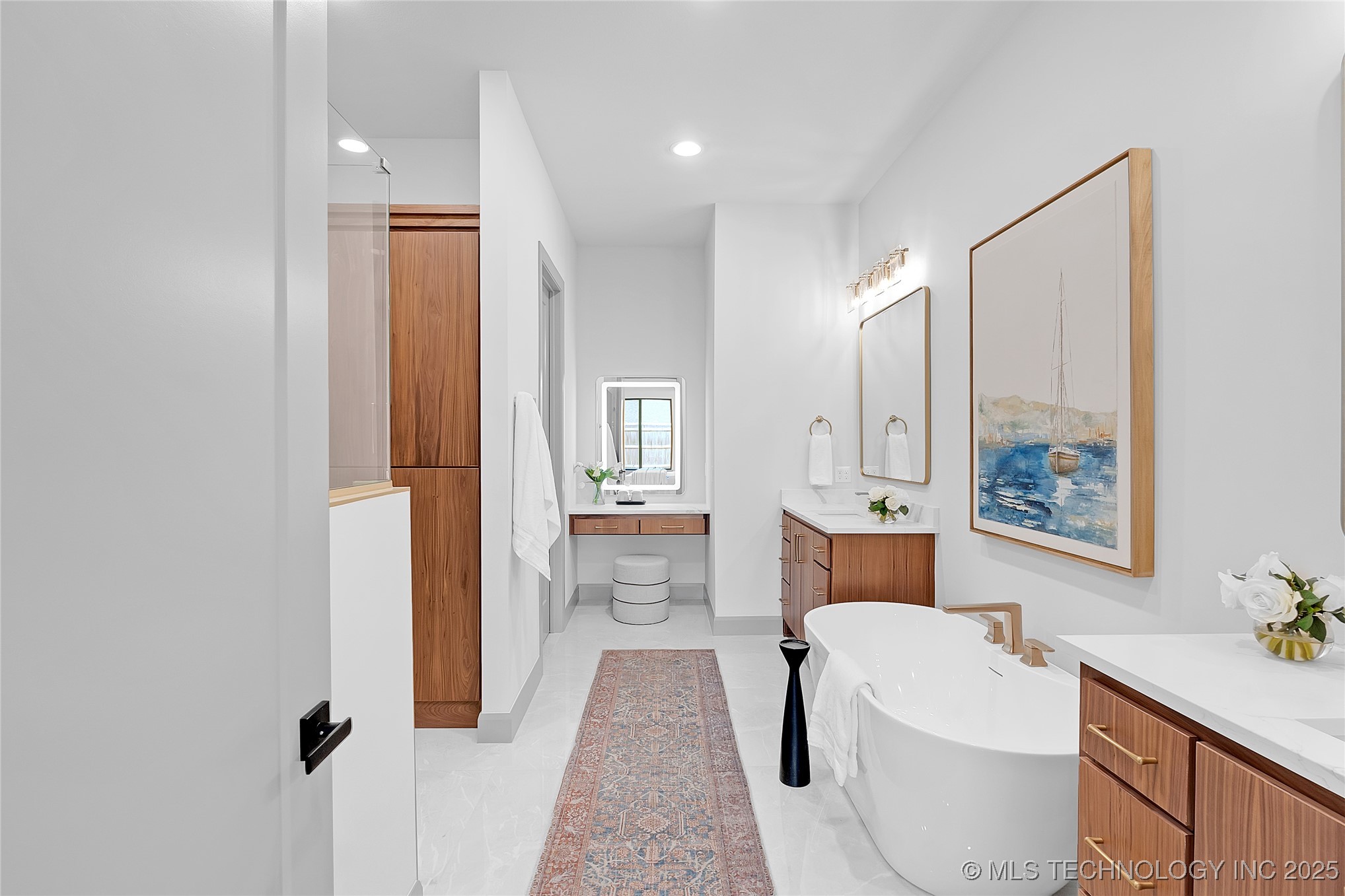 227 E 35th Street Property Photo 36