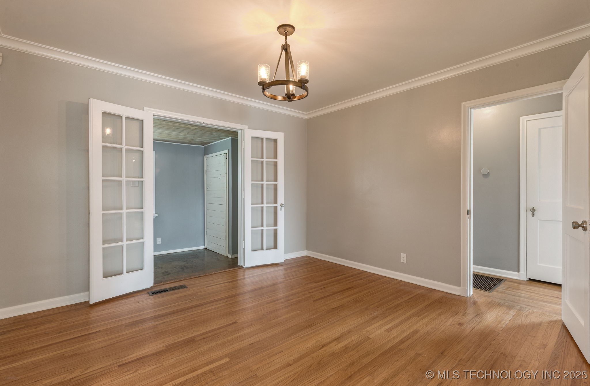 2105 S Louisville Avenue Property Photo 15