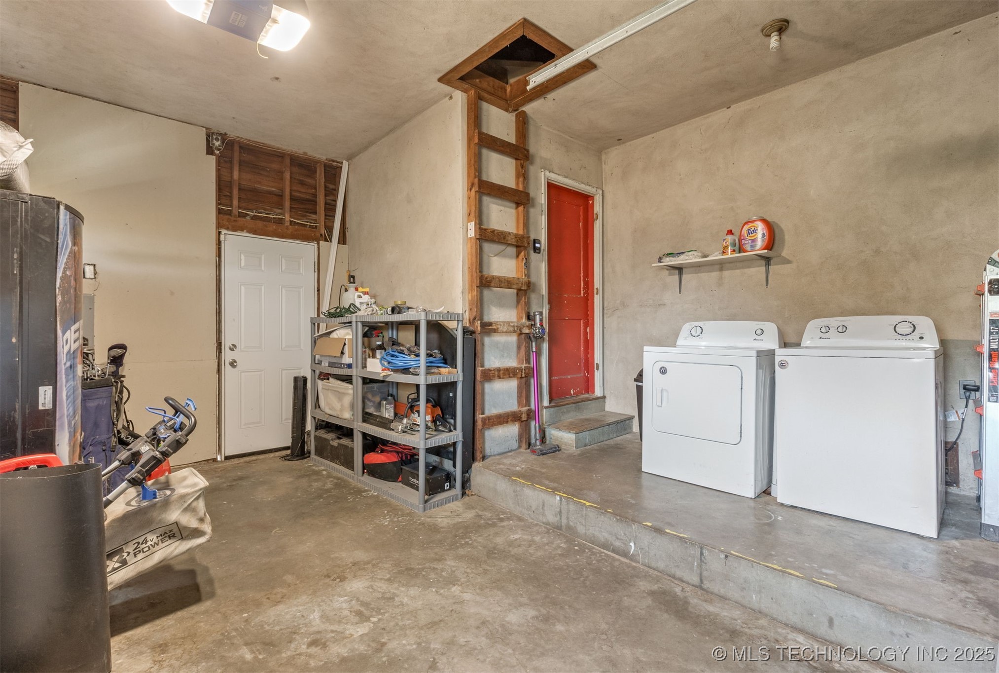 2105 S Louisville Avenue Property Photo 30