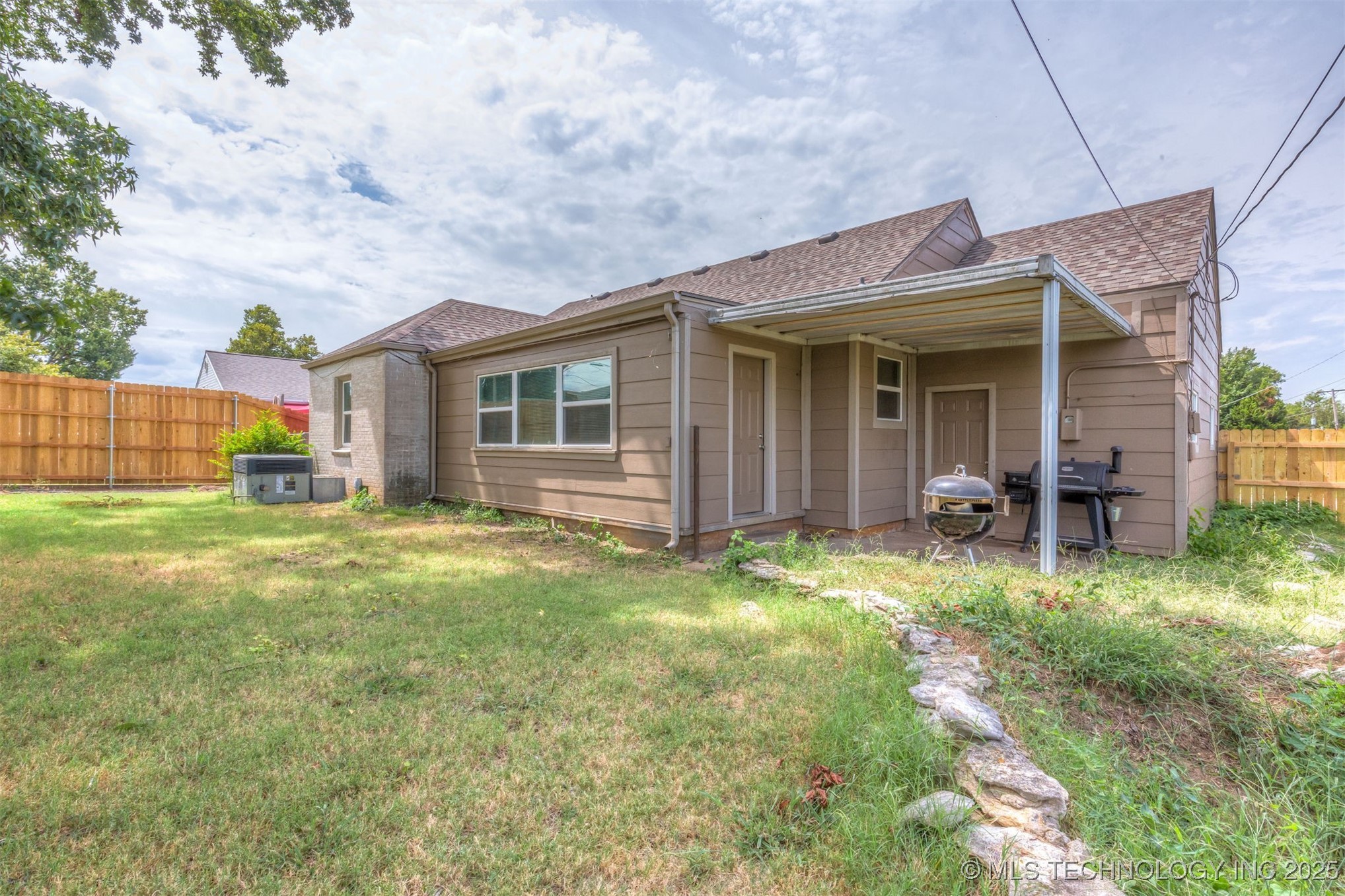 2105 S Louisville Avenue Property Photo 32