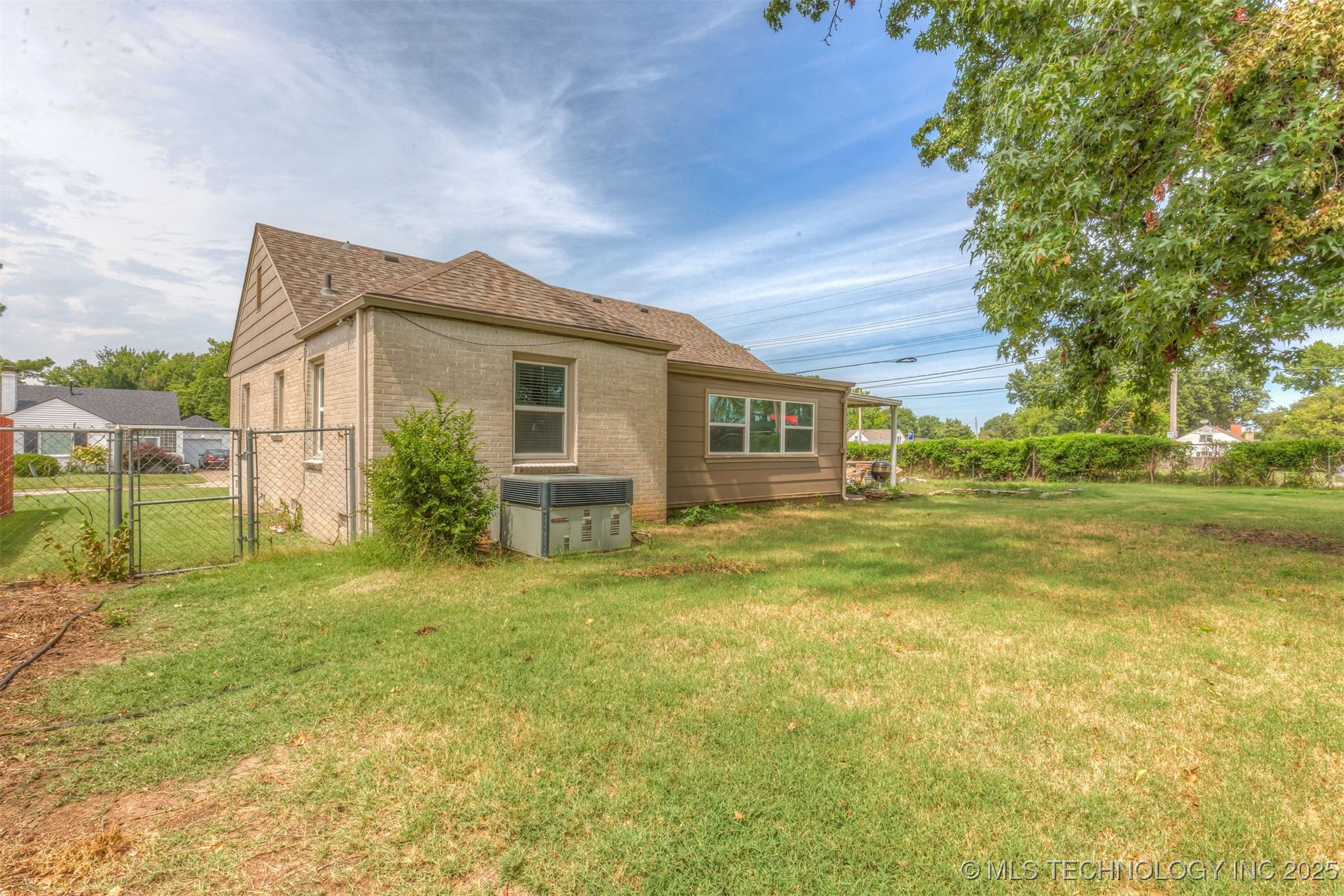 2105 S Louisville Avenue Property Photo 33
