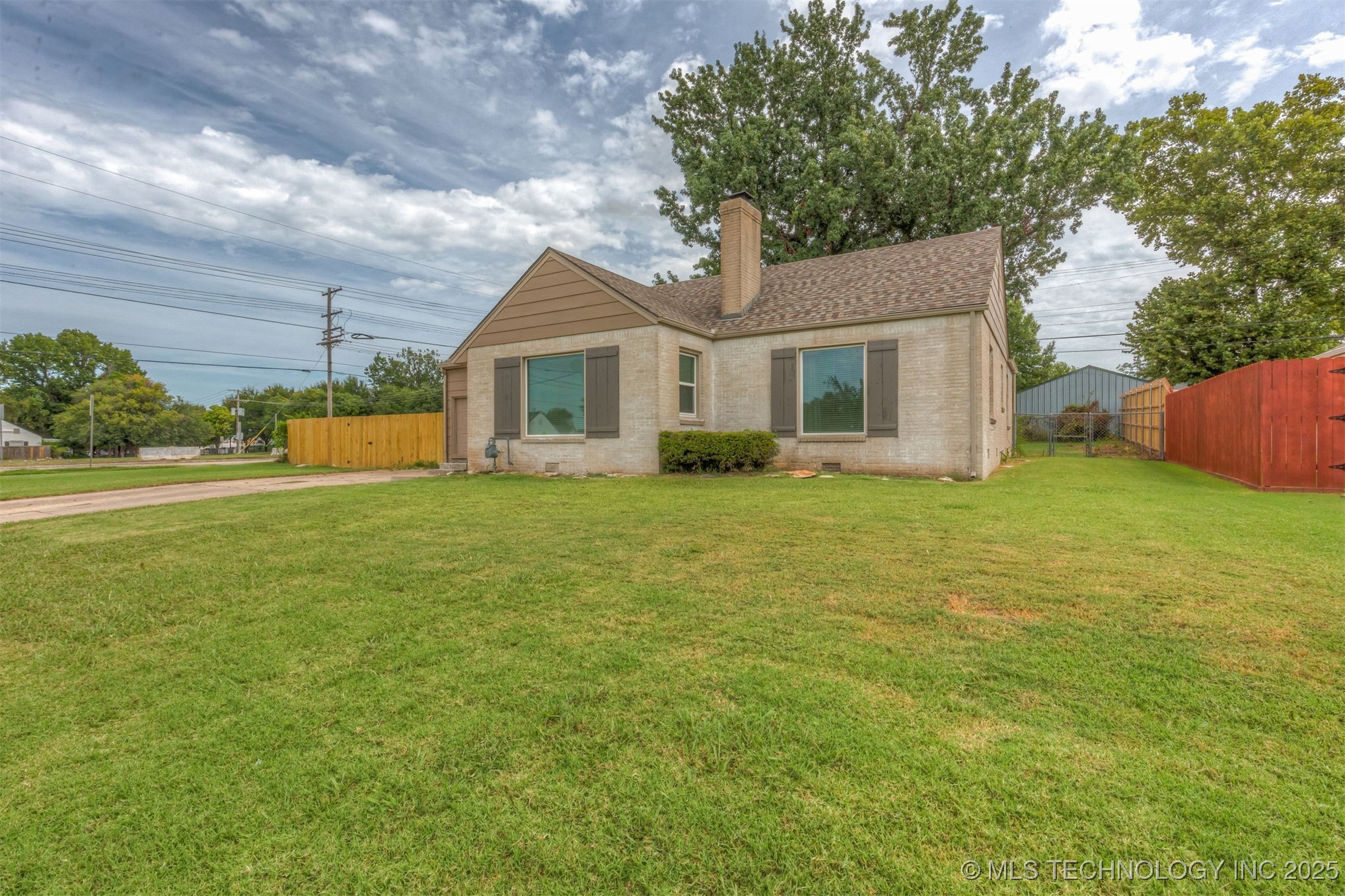 2105 S Louisville Avenue Property Photo 36