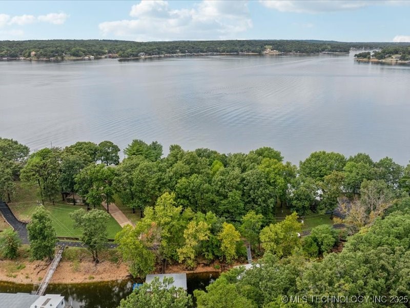 494 Private Road 93 Property Photo 2