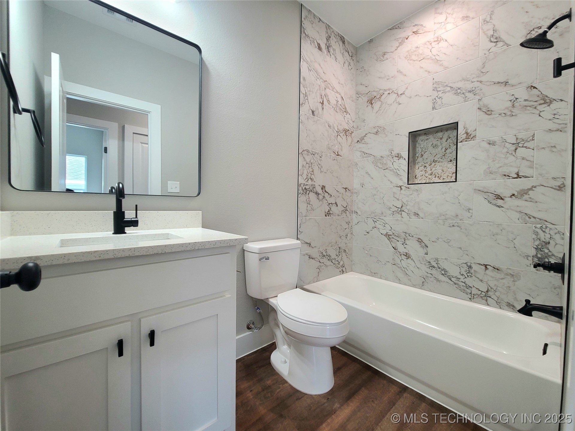 131 S Mclean Drive Property Photo 8