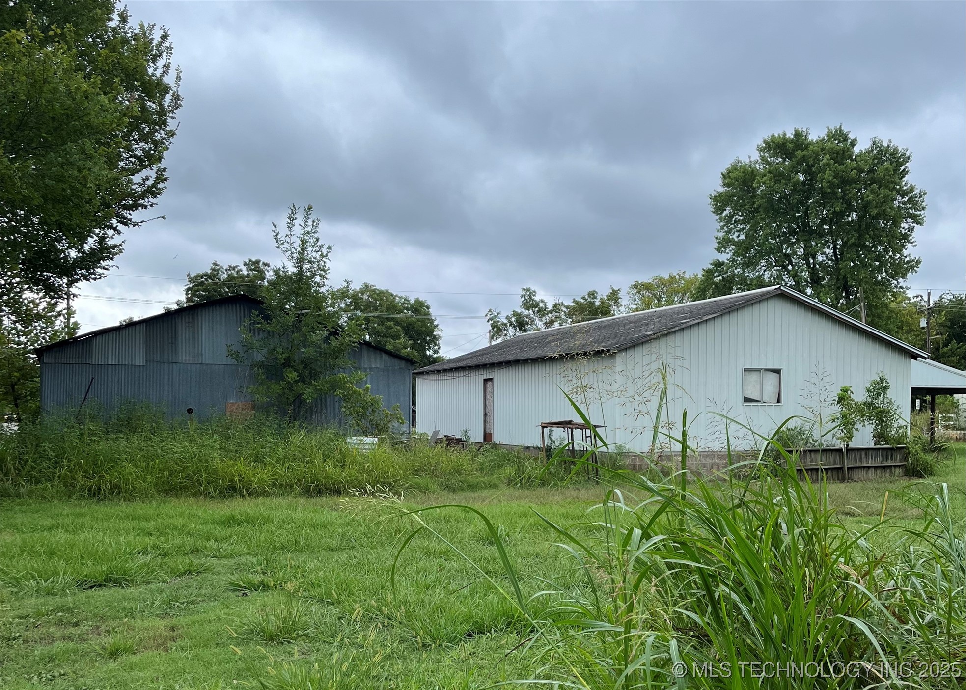 8588 N Cincinnati Avenue Property Photo 5