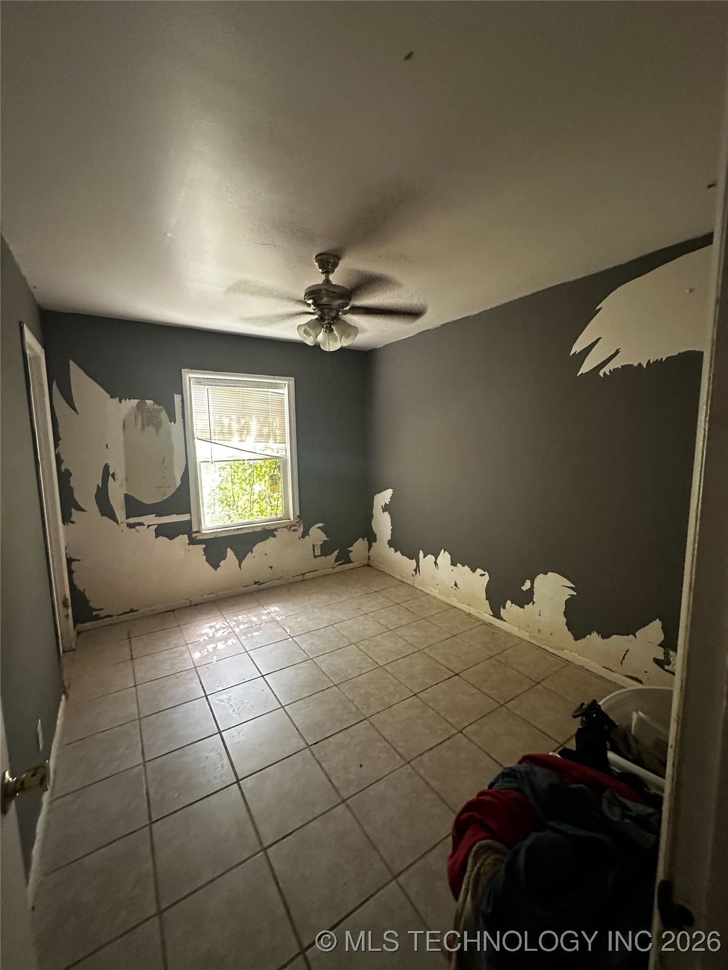 223 E 52nd Street N Property Photo 6