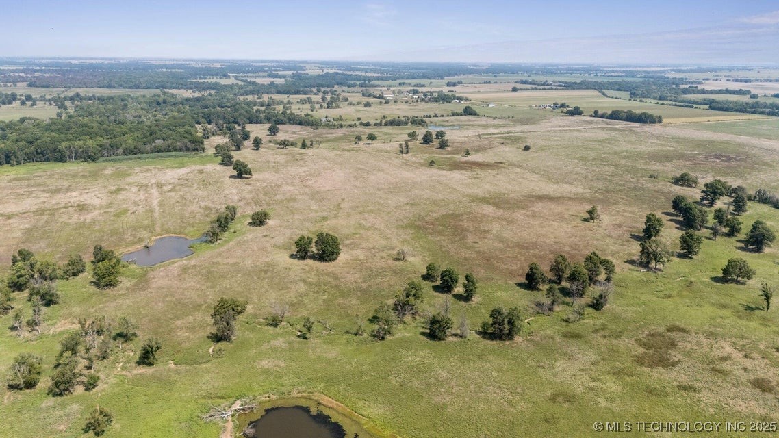 46225 E 200 Road Property Photo 10