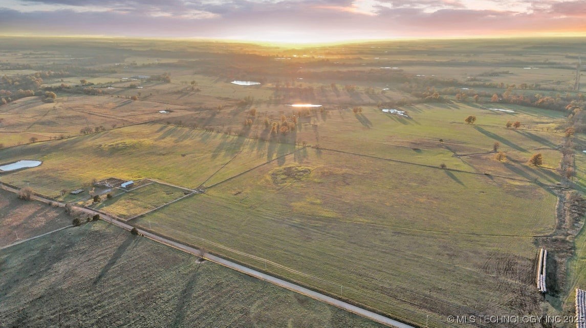 46225 E 200 Road Property Photo 46