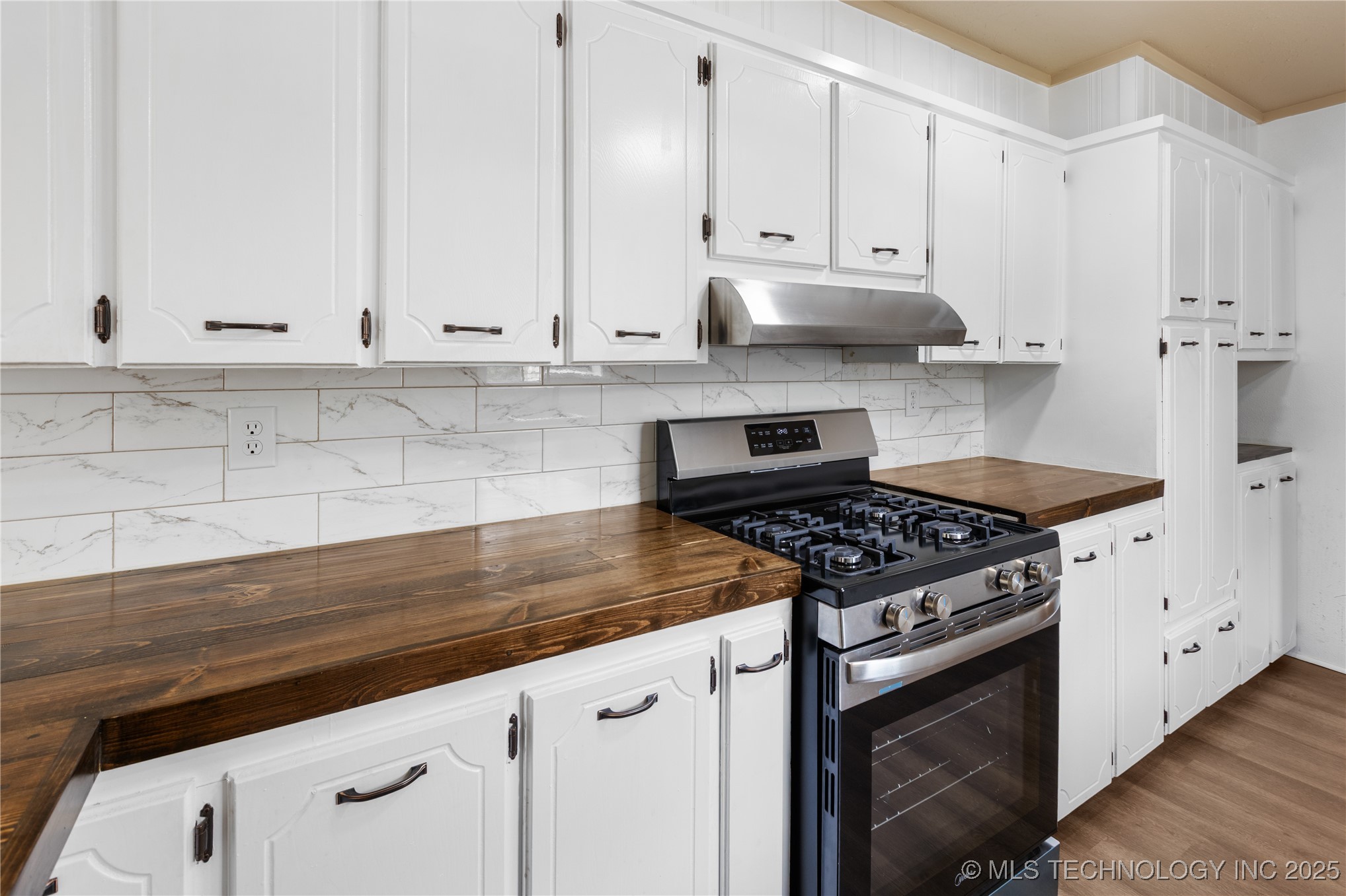 18679 S 525 Property Photo 2