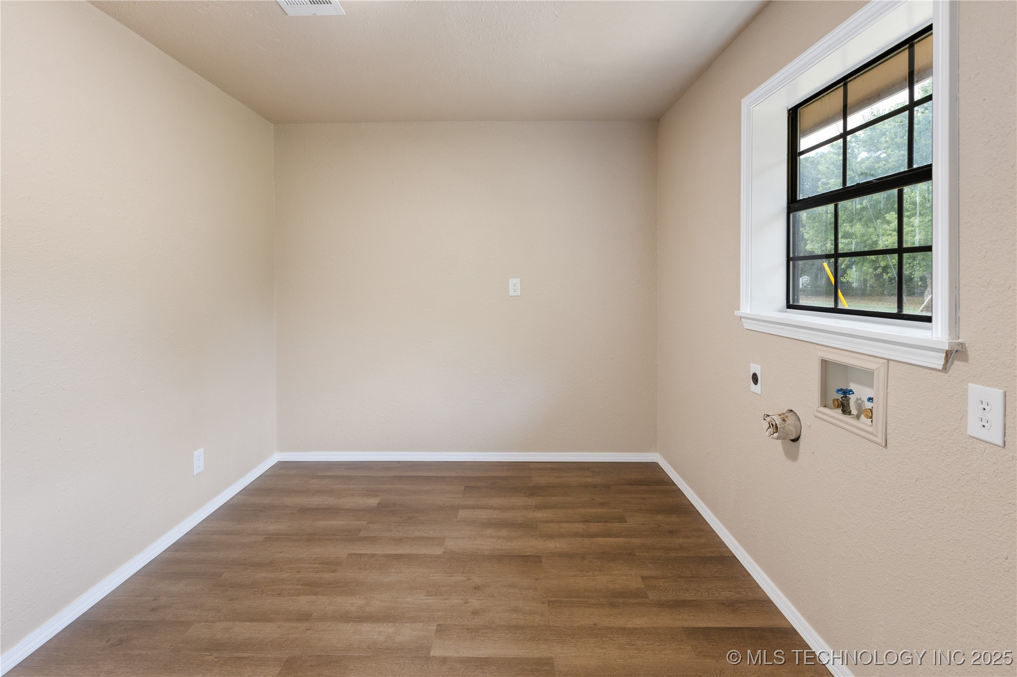 18679 S 525 Property Photo 9