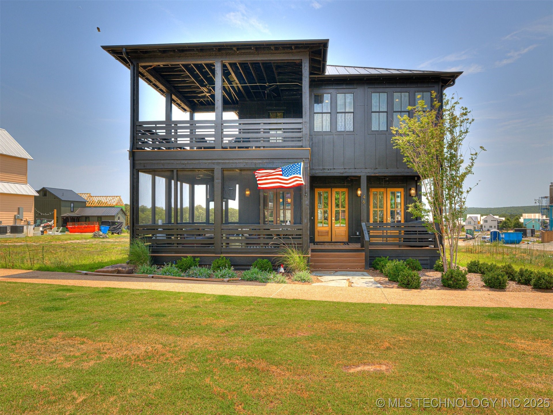 46 Redbud Street Property Photo 3