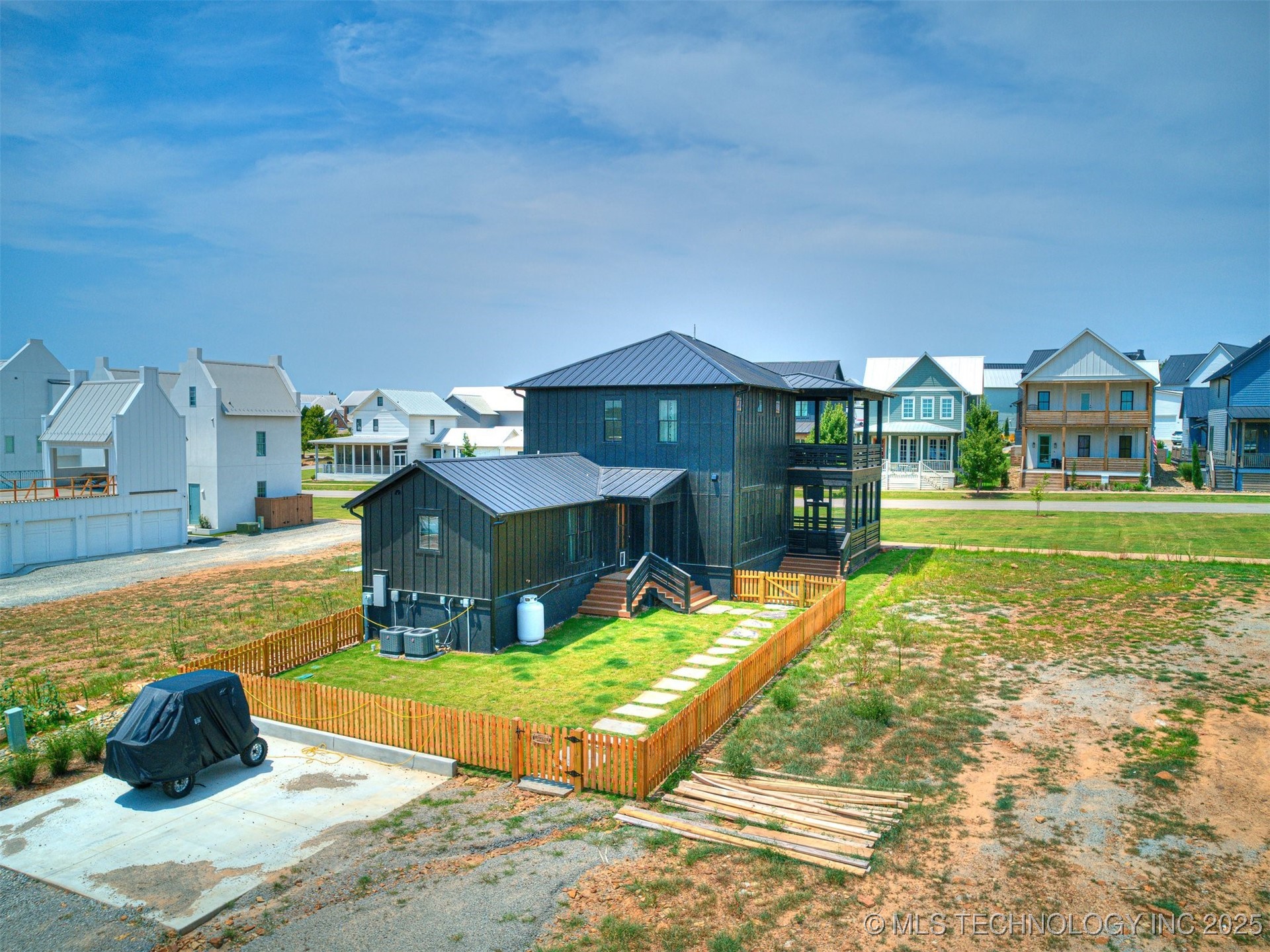 46 Redbud Street Property Photo 10