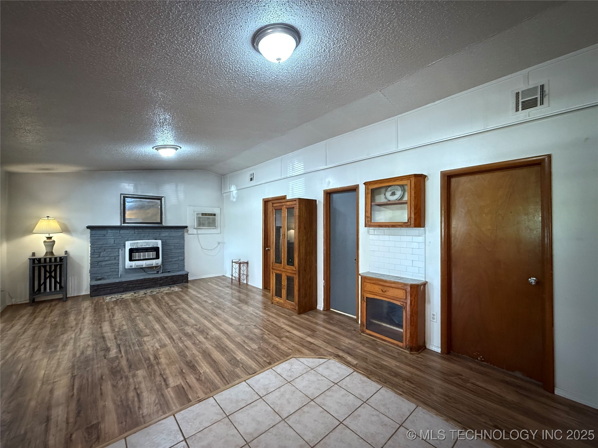 319 Lake Drive Property Photo 14