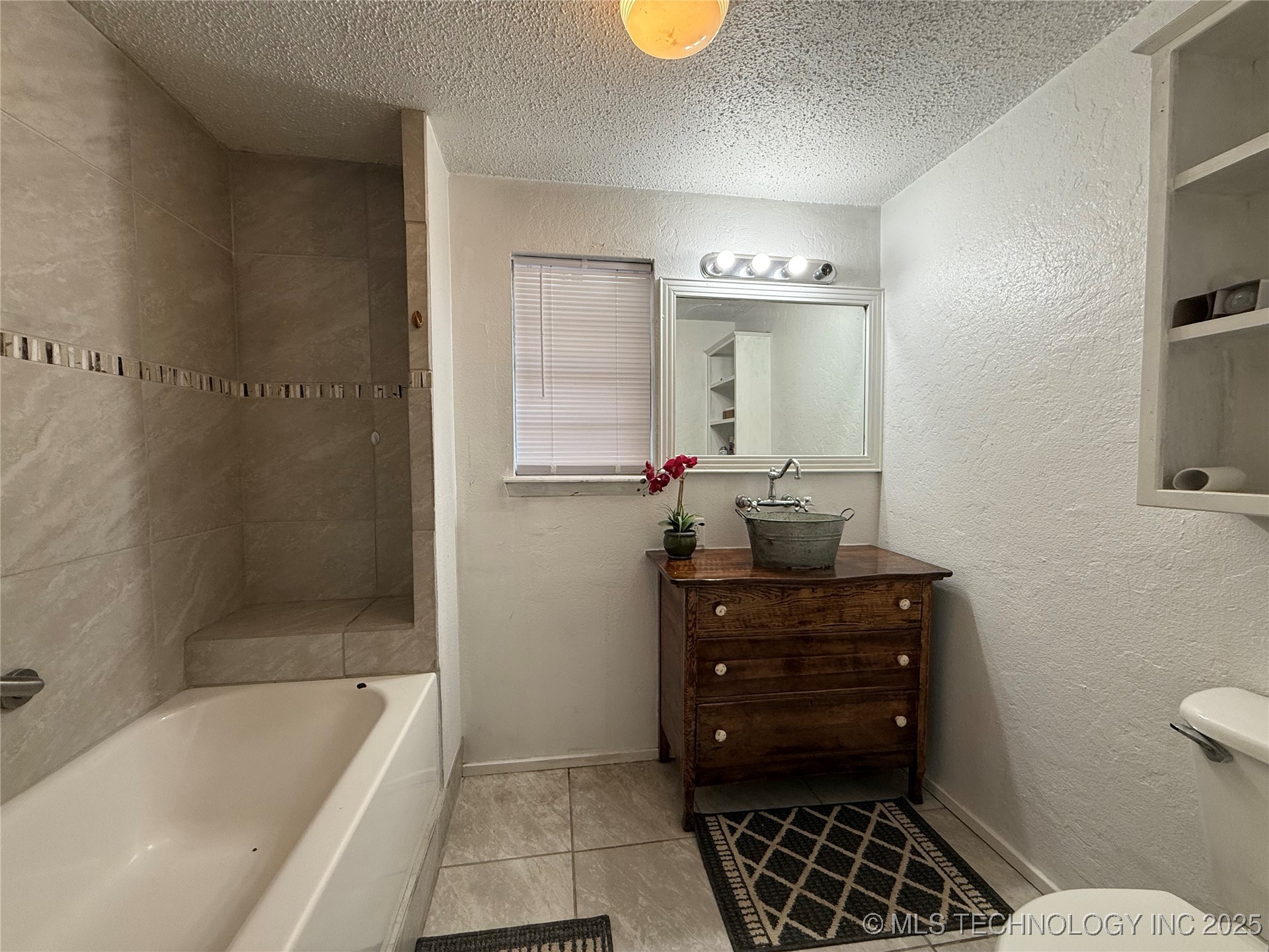 319 Lake Drive Property Photo 21