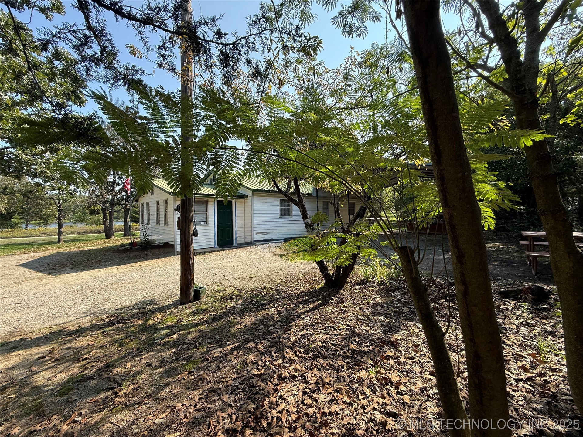 319 Lake Drive Property Photo 26