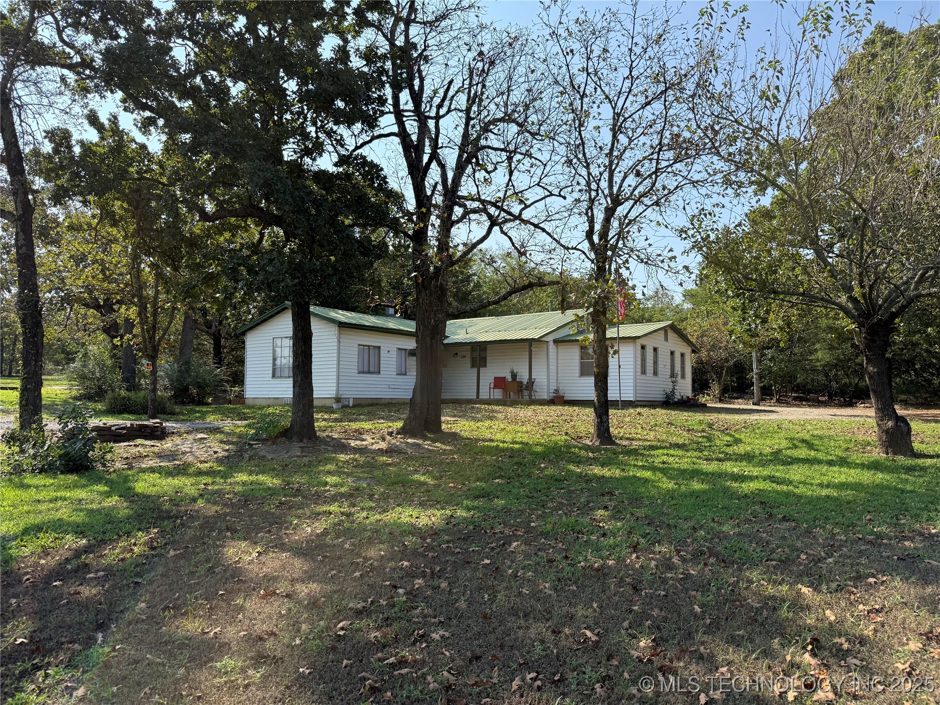 319 Lake Drive Property Photo 28