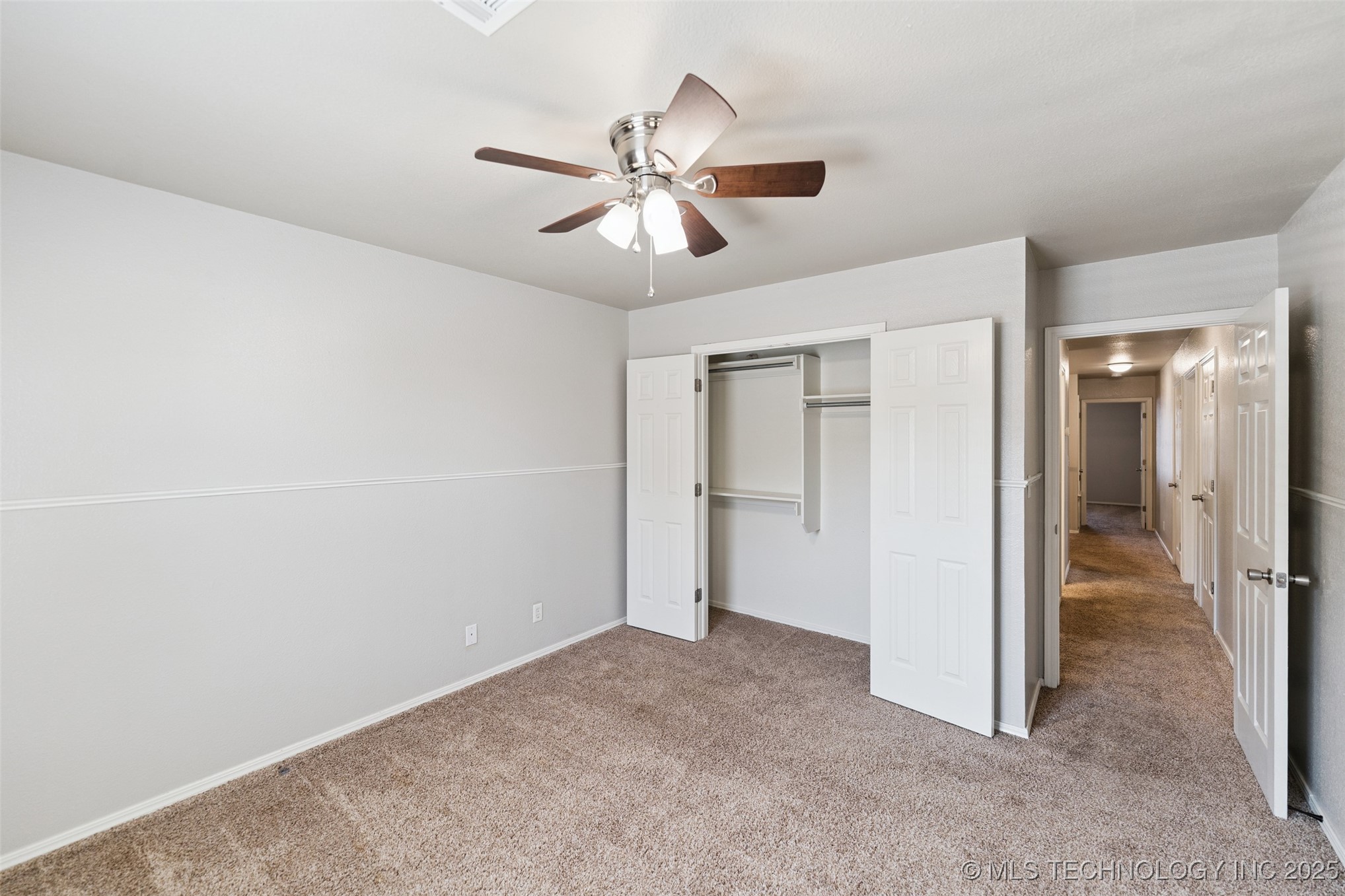 409 N Palm Avenue Property Photo 19