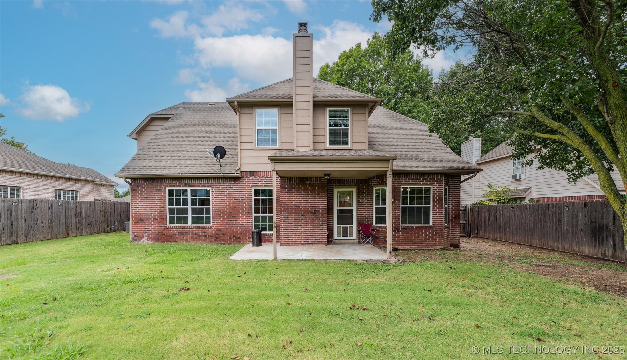 409 N Palm Avenue Property Photo 28