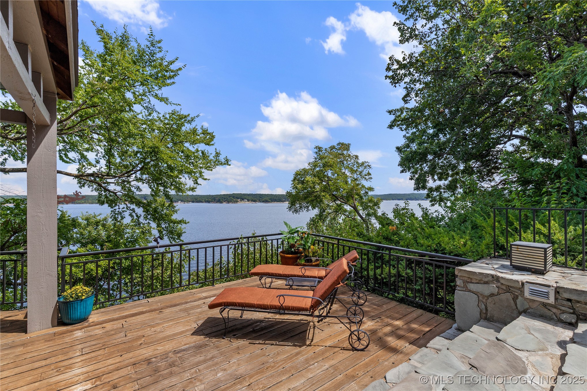 33872 S Coves Drive Property Photo 13