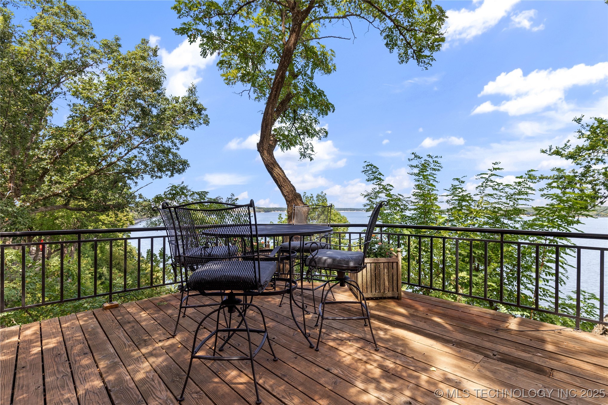 33872 S Coves Drive Property Photo 16