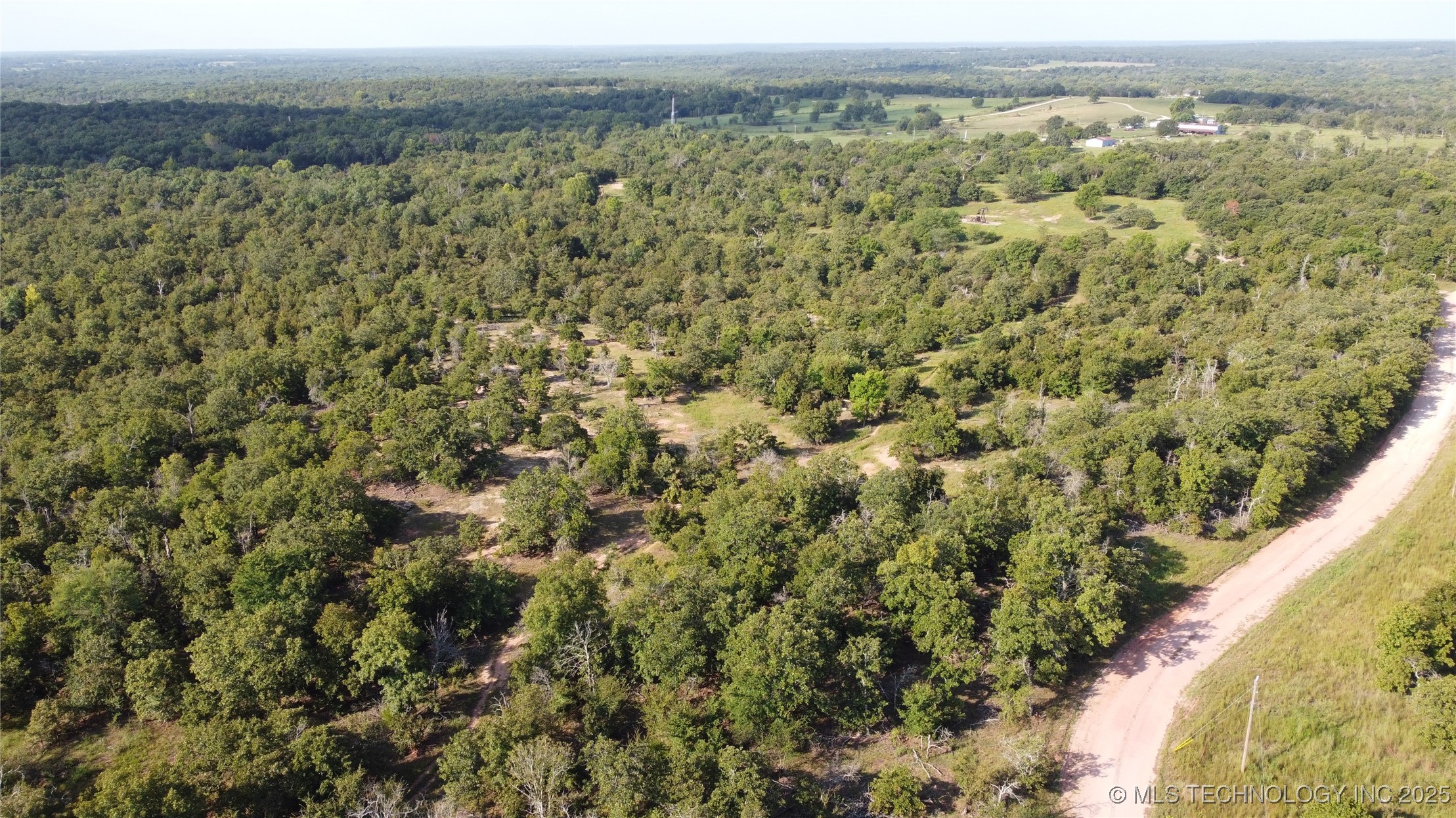 S 385th Avenue Property Photo 4