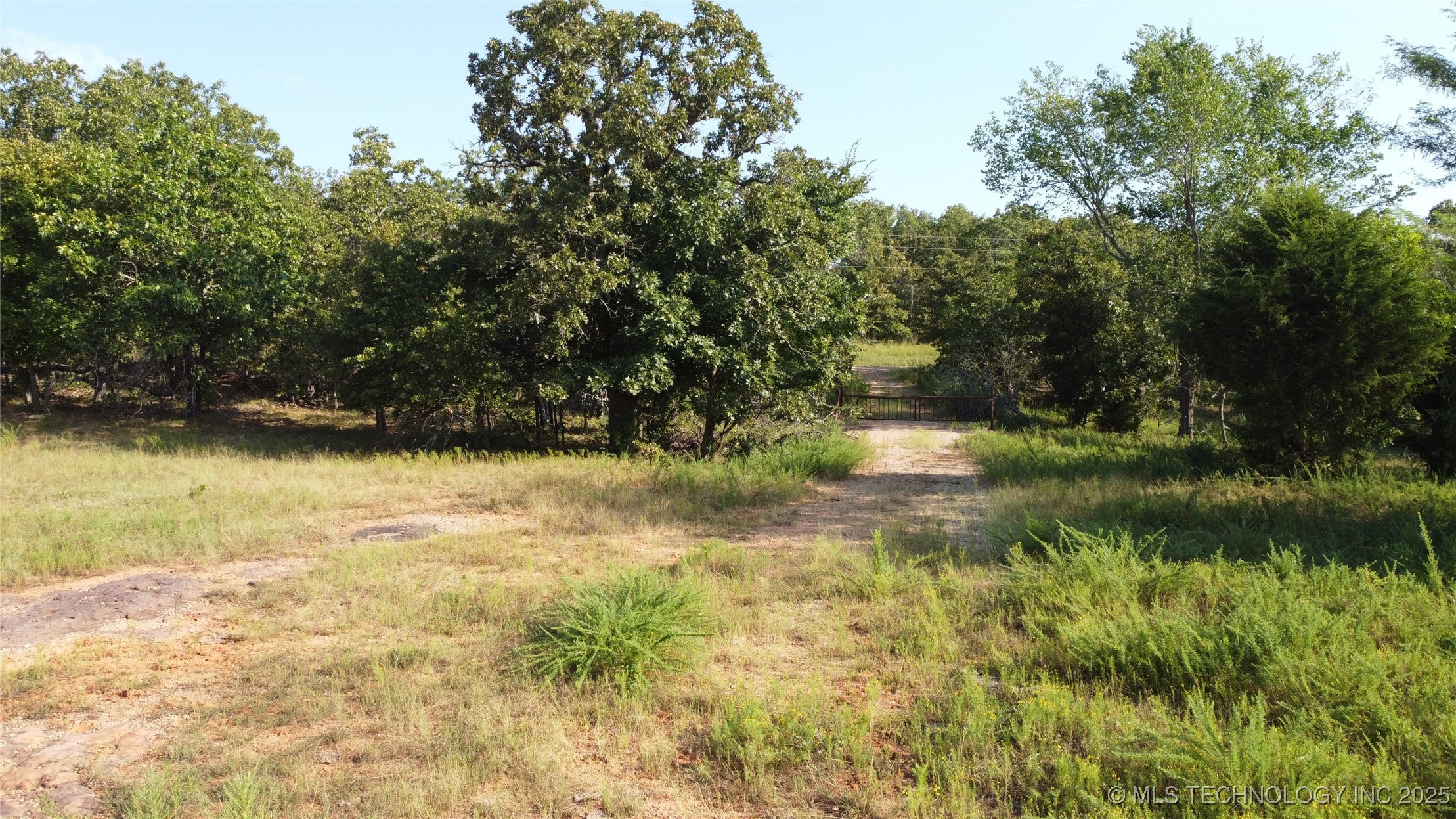 S 385th Avenue Property Photo 5