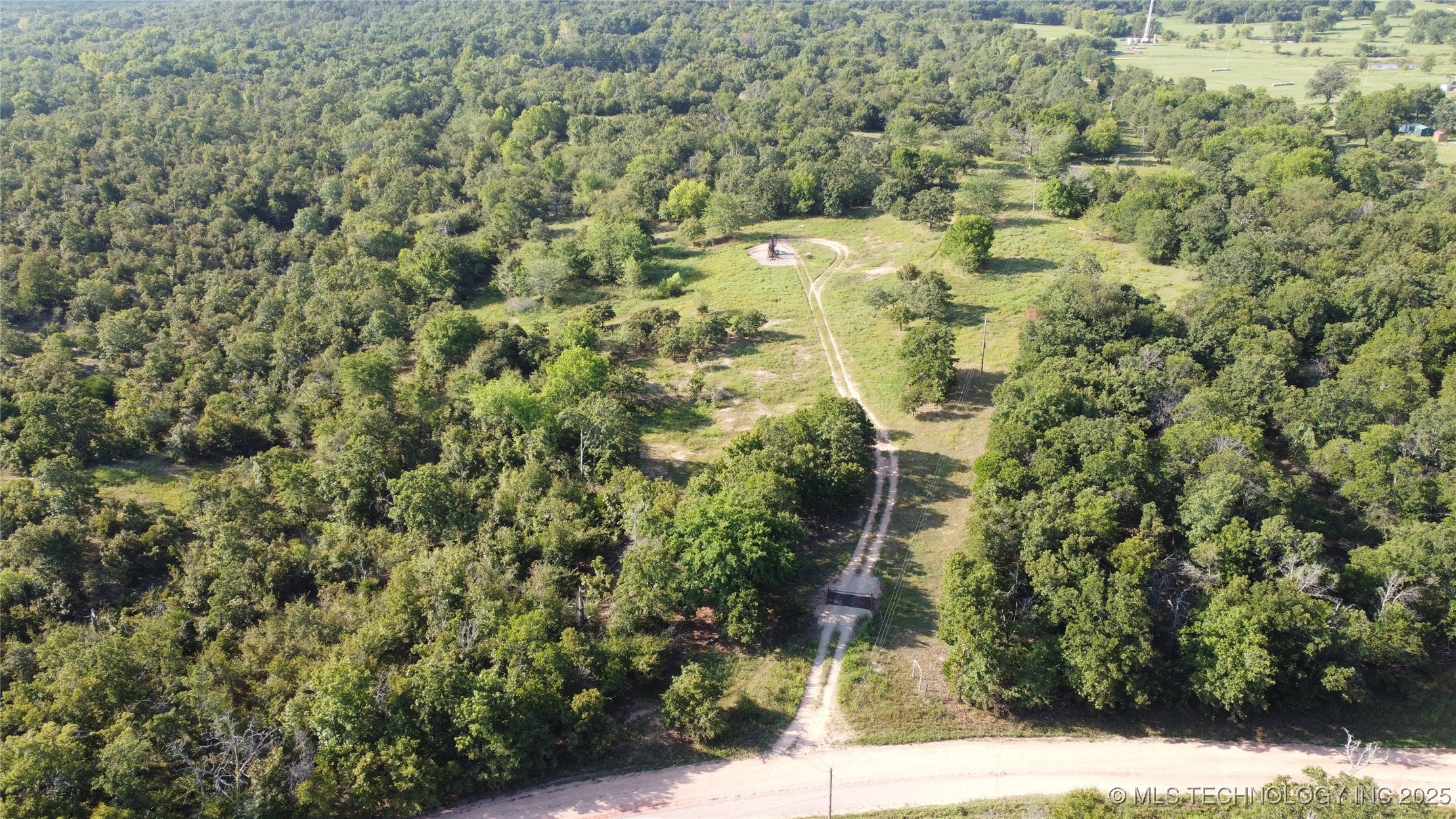 S 385th Avenue Property Photo 9