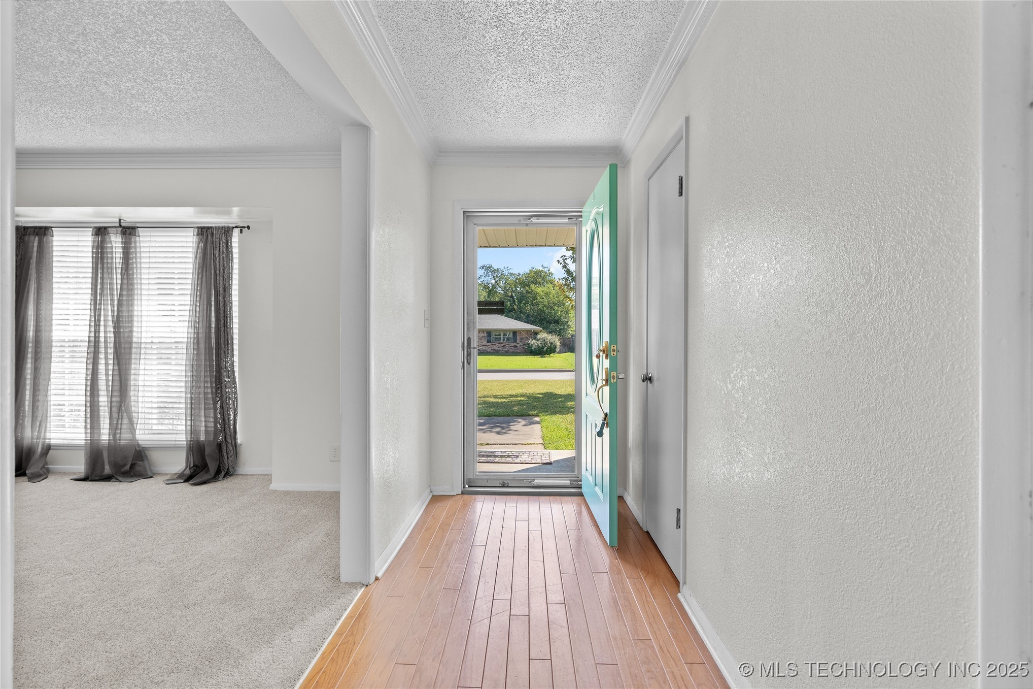 811 Rosewood Property Photo 3