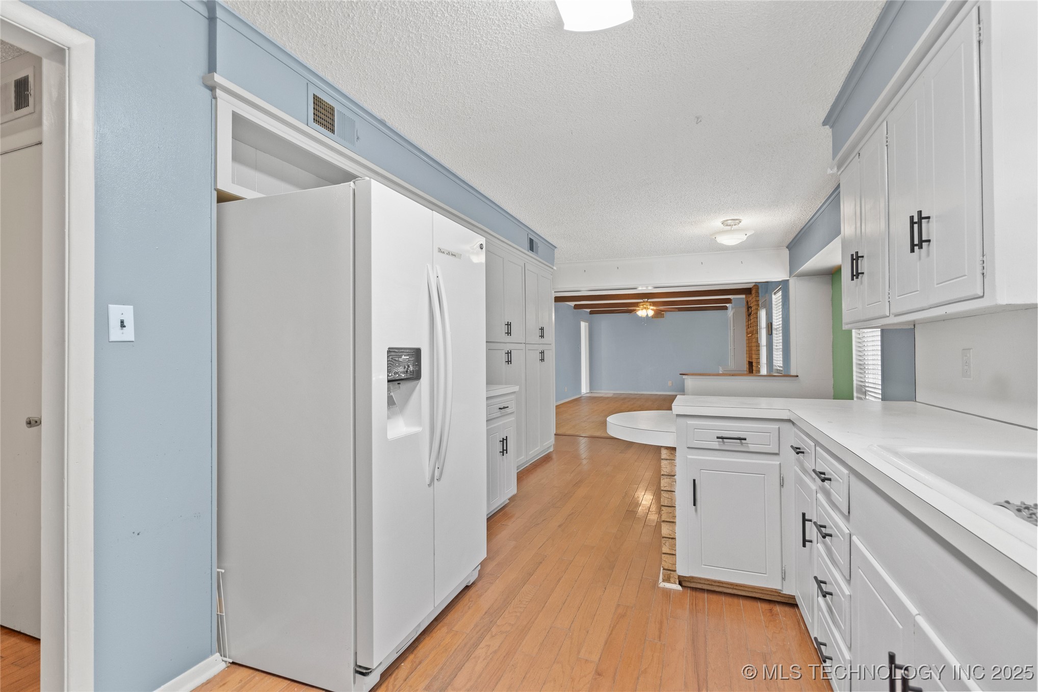 811 Rosewood Property Photo 12