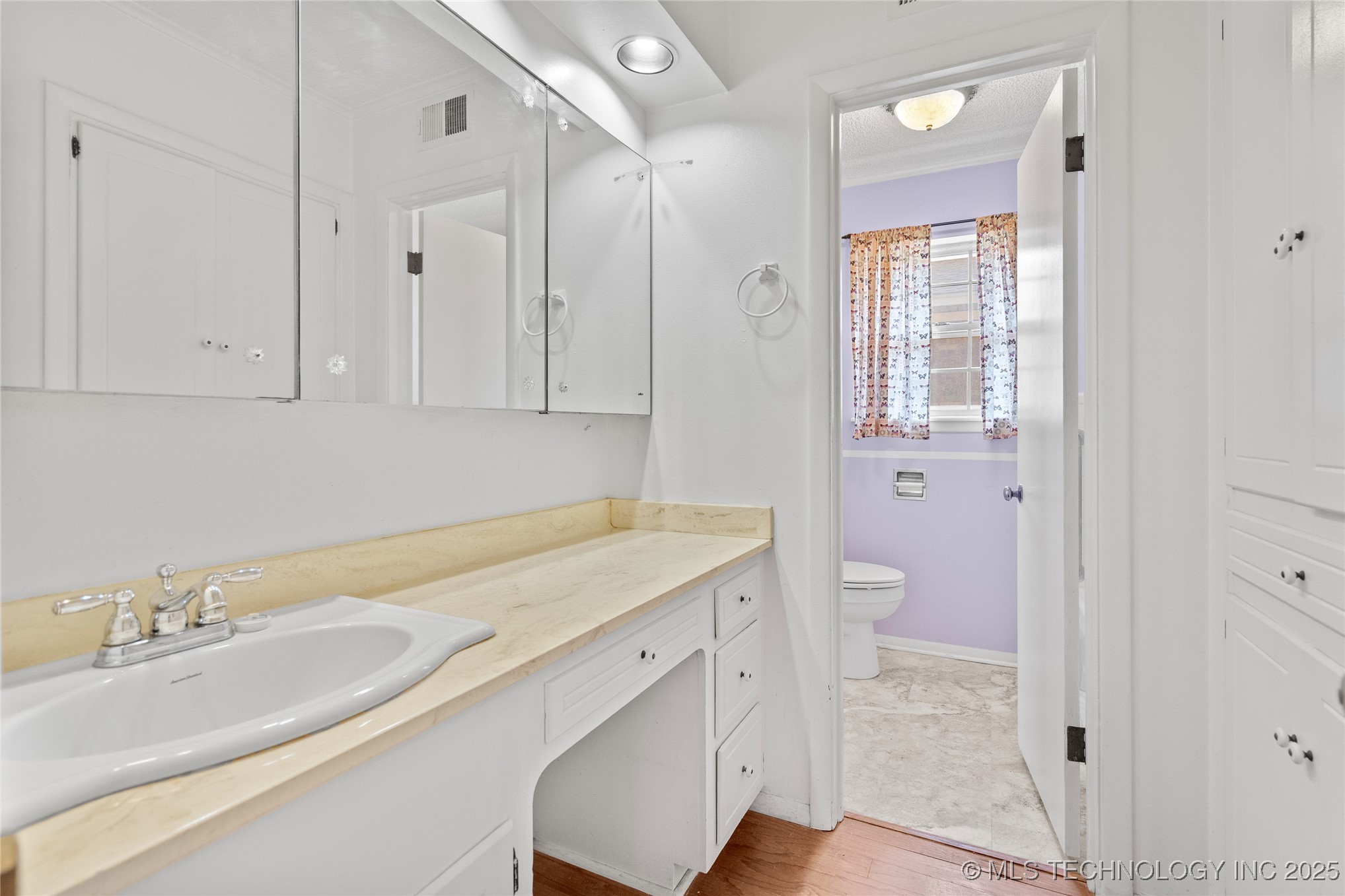 811 Rosewood Property Photo 22