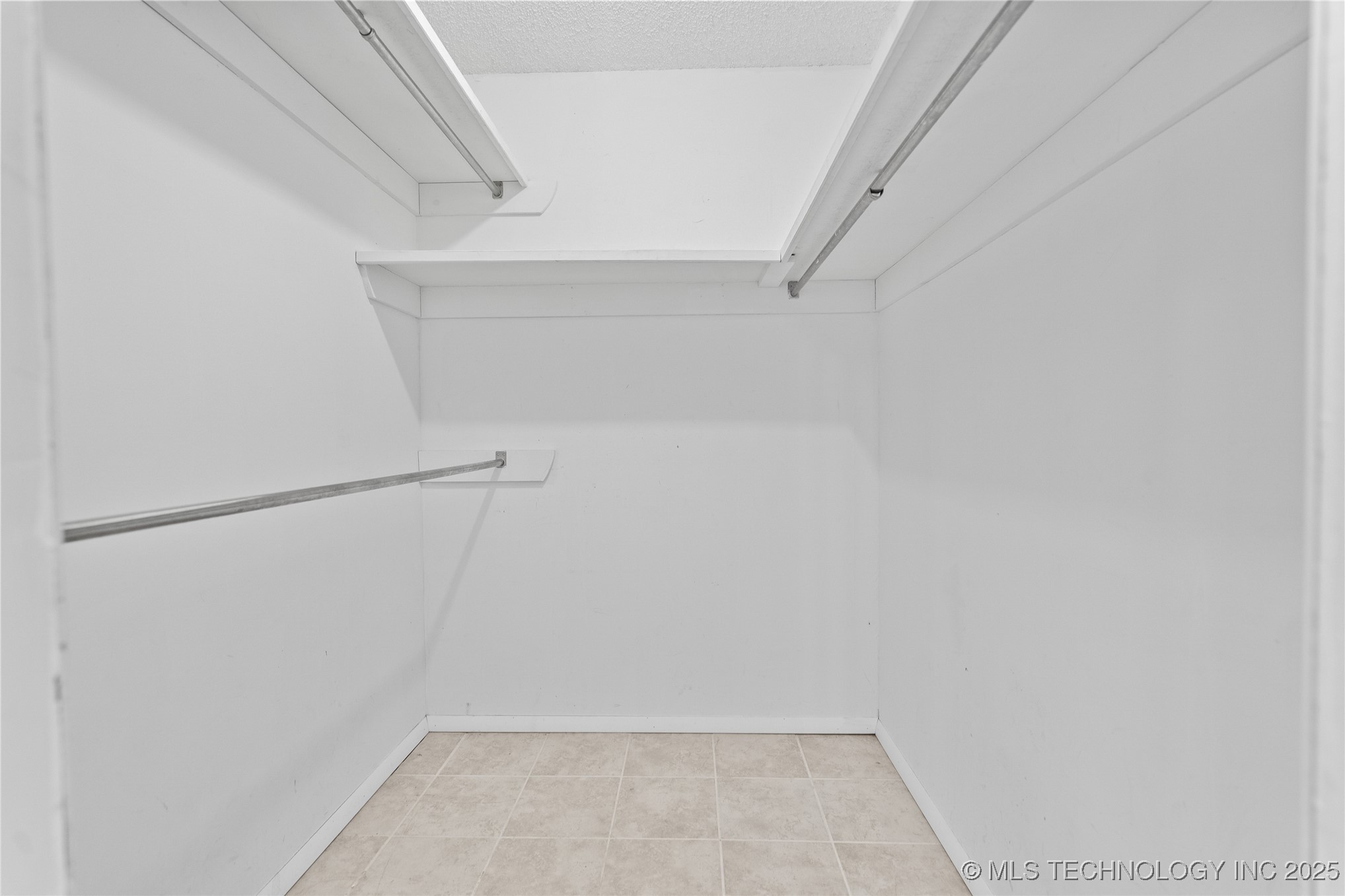 811 Rosewood Property Photo 26