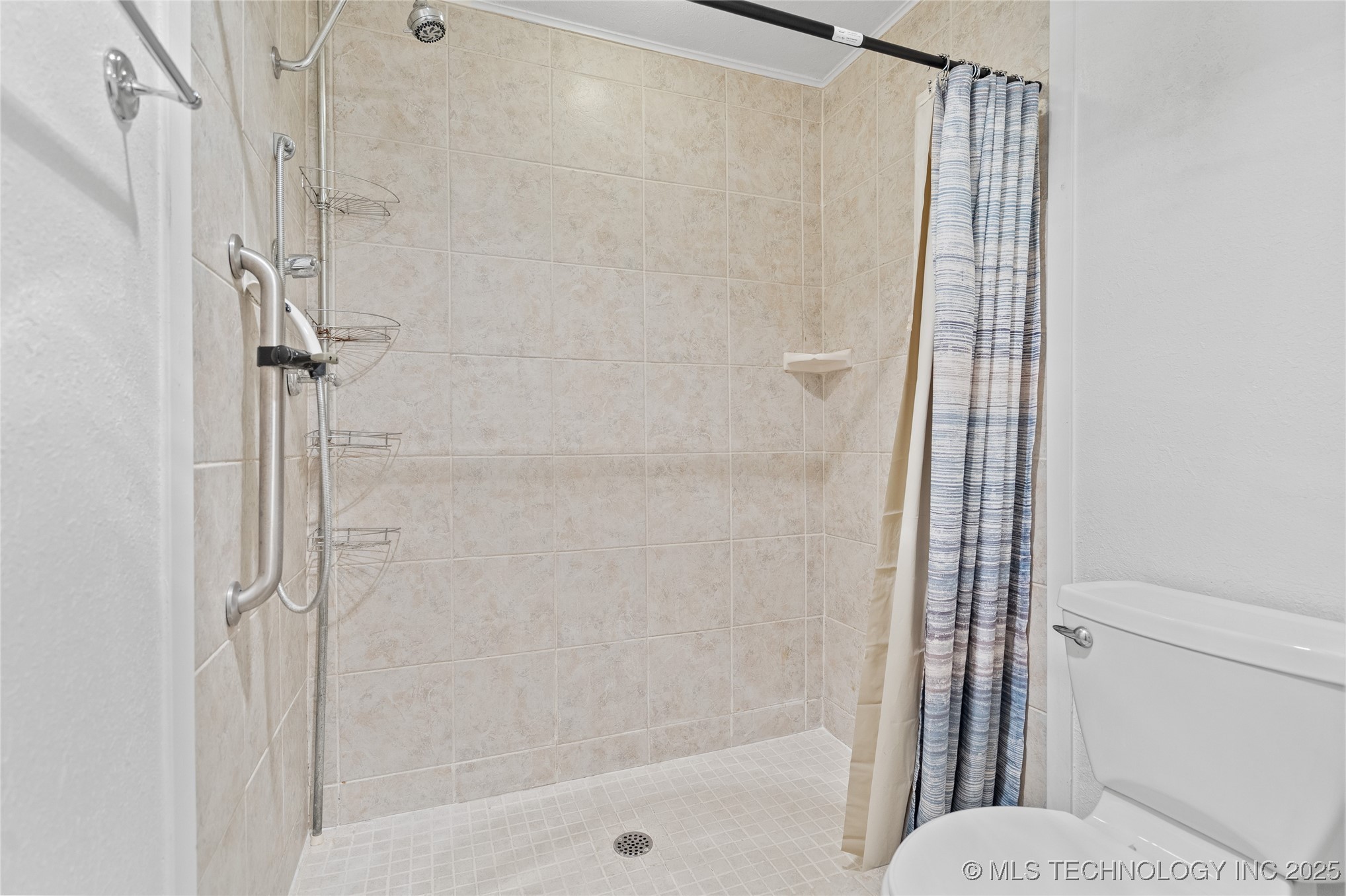 811 Rosewood Property Photo 28