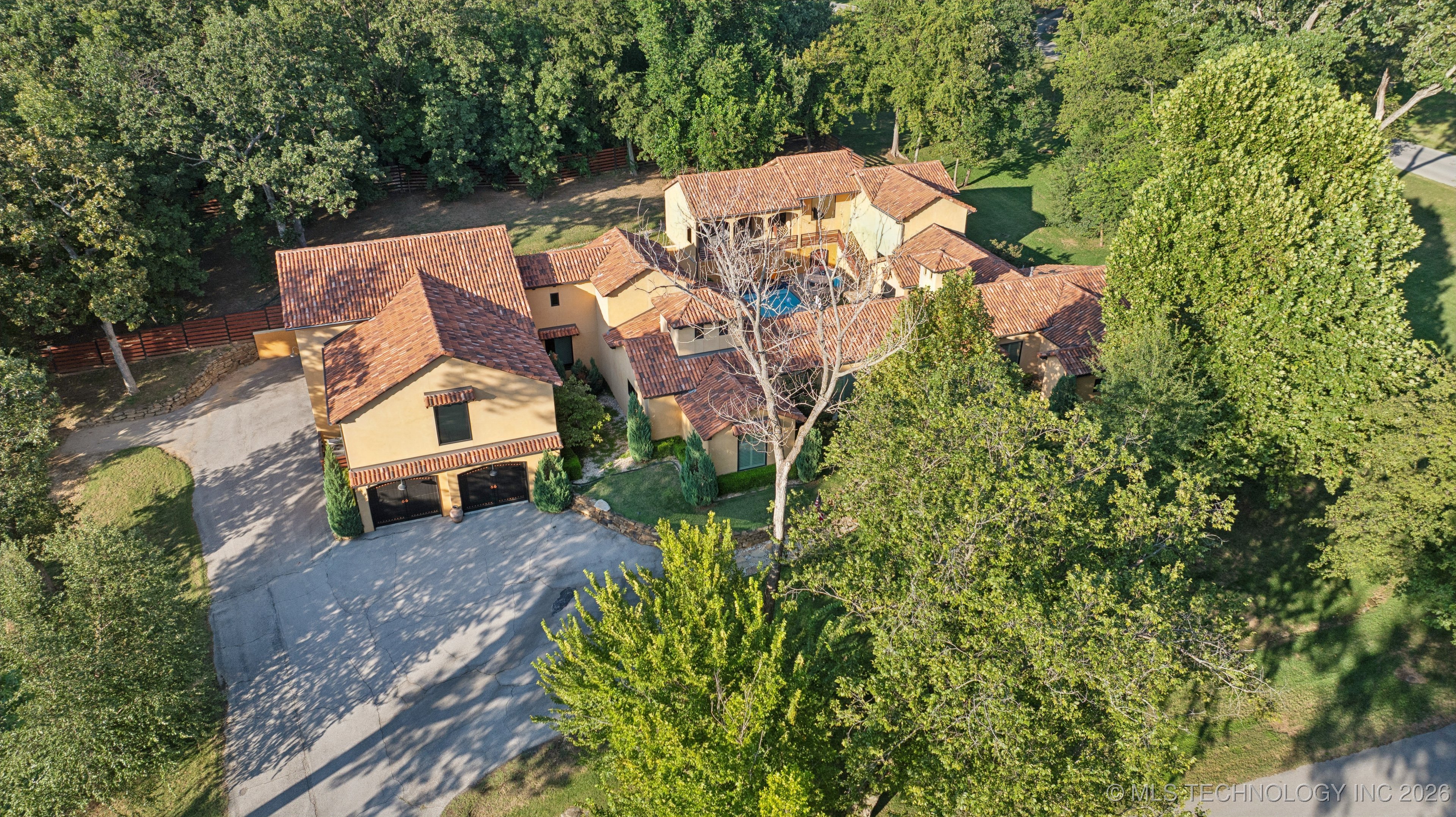 2869 E 72nd Street Property Photo 2